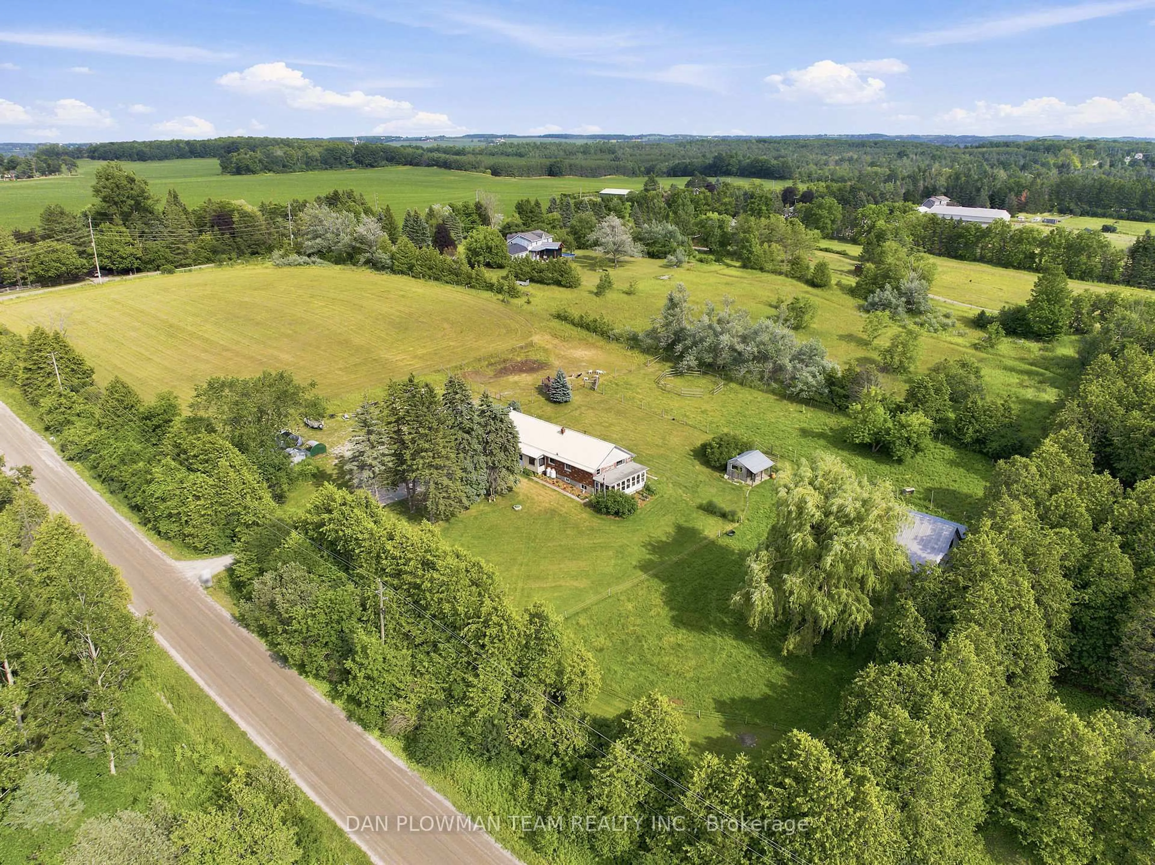A pic from outside/outdoor area/front of a property/back of a property/a pic from drone, unknown for 590S Brock Concession Rd 4 Rd, Brock Ontario L0C 1H0