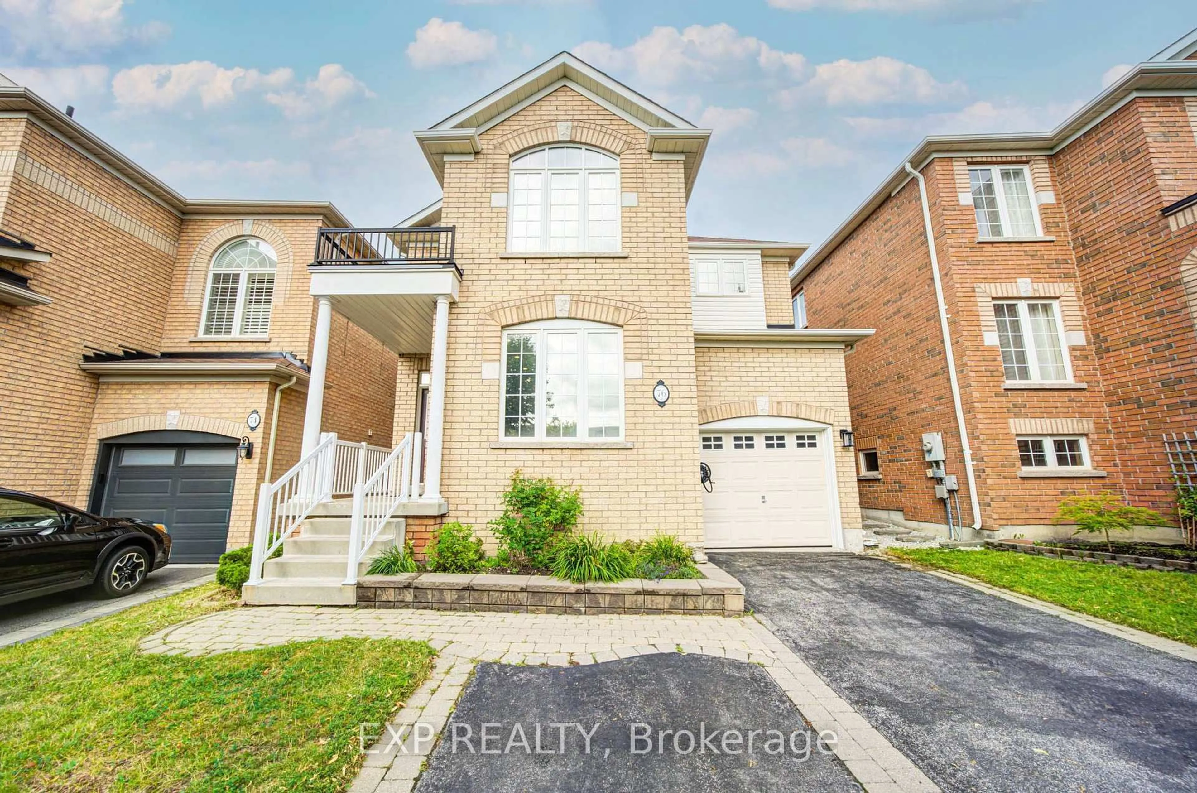 Home with brick exterior material, street for 76 Ford Wilson Blvd, Newmarket Ontario L3X 3G1