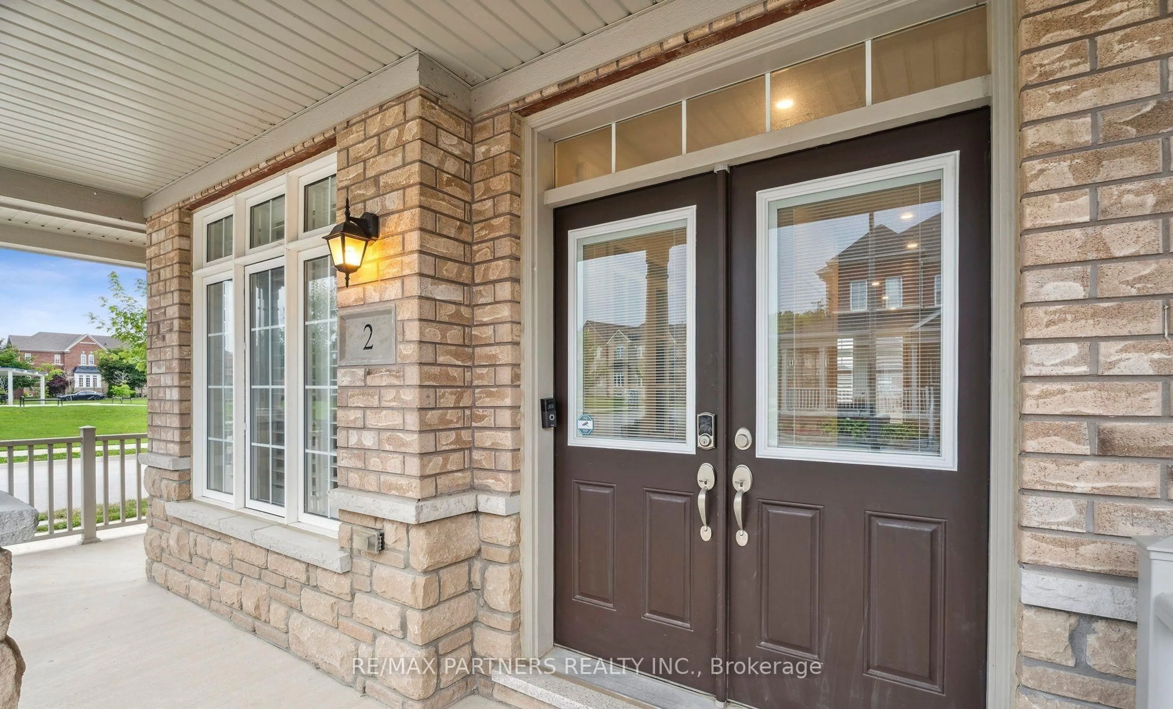 Indoor entryway for 2 Portia St, Markham Ontario L6B 0Z4
