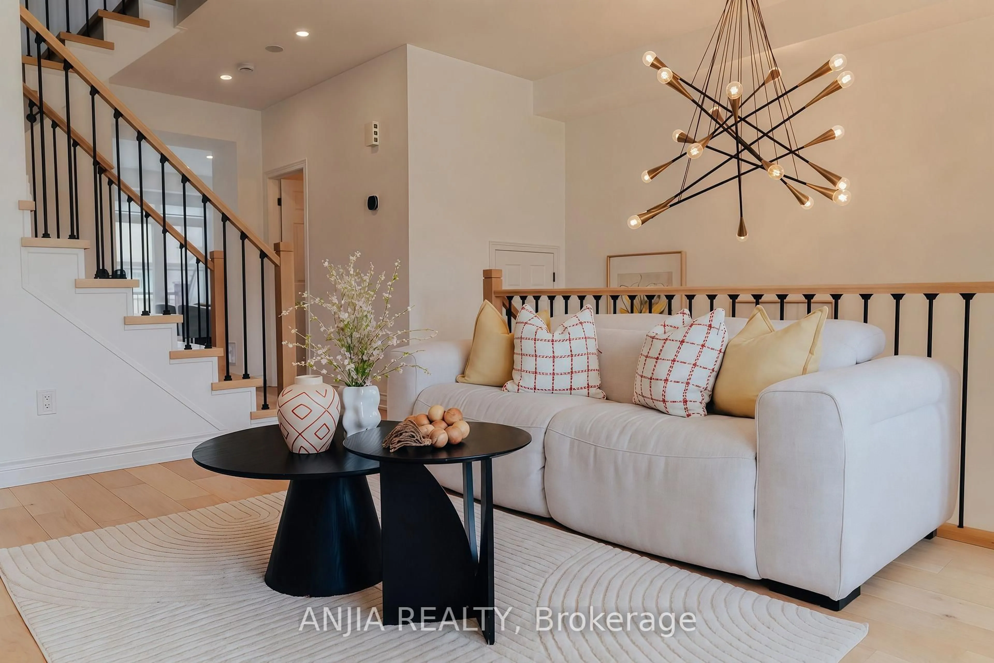 Living room with furniture, unknown for 221 Dundas Way, Markham Ontario L6E 0S8