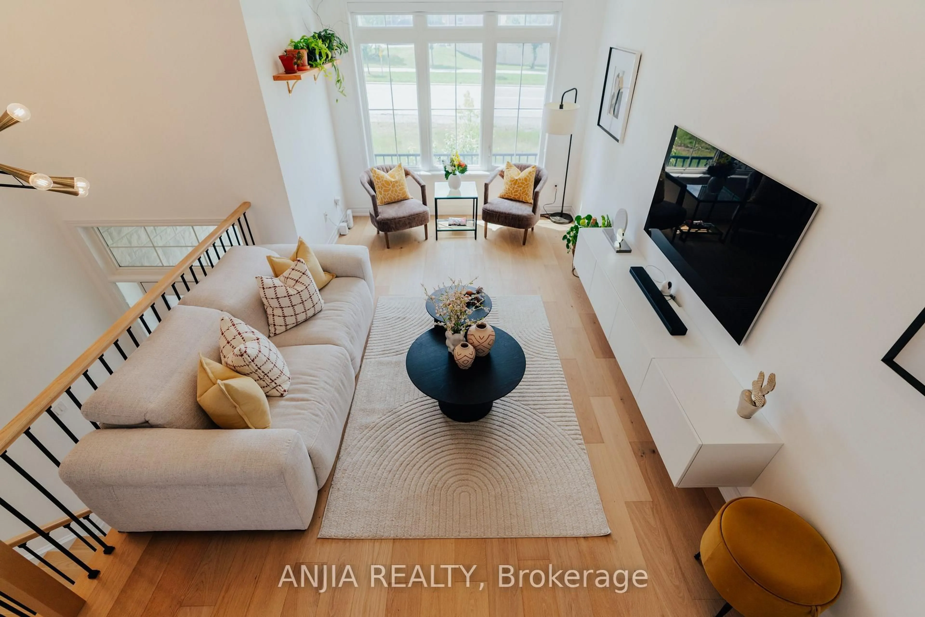 Living room with furniture, unknown for 221 Dundas Way, Markham Ontario L6E 0S8