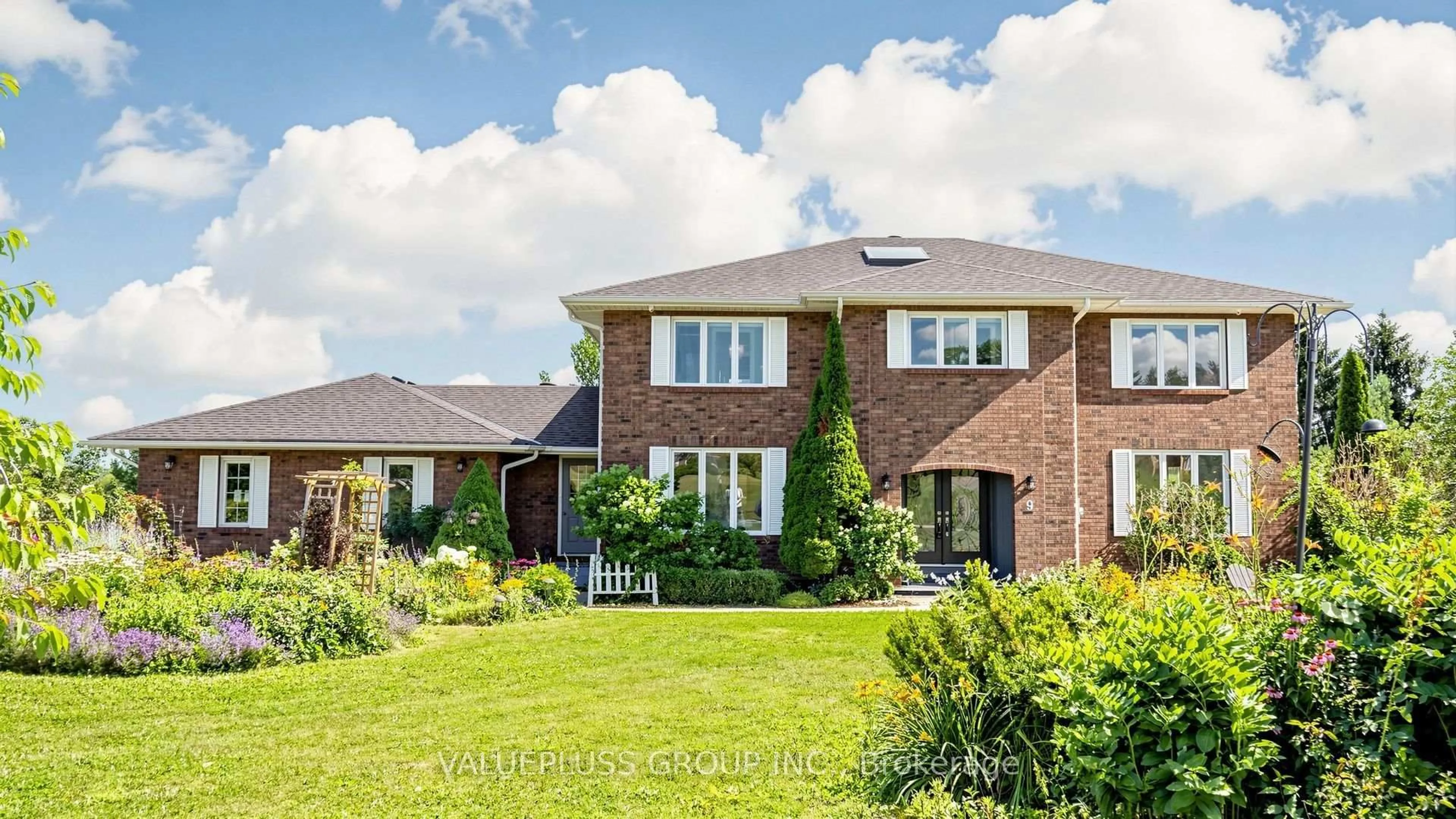 Home with brick exterior material, unknown for 9 Island Lake Dr, Whitchurch-Stouffville Ontario L4A 7X4