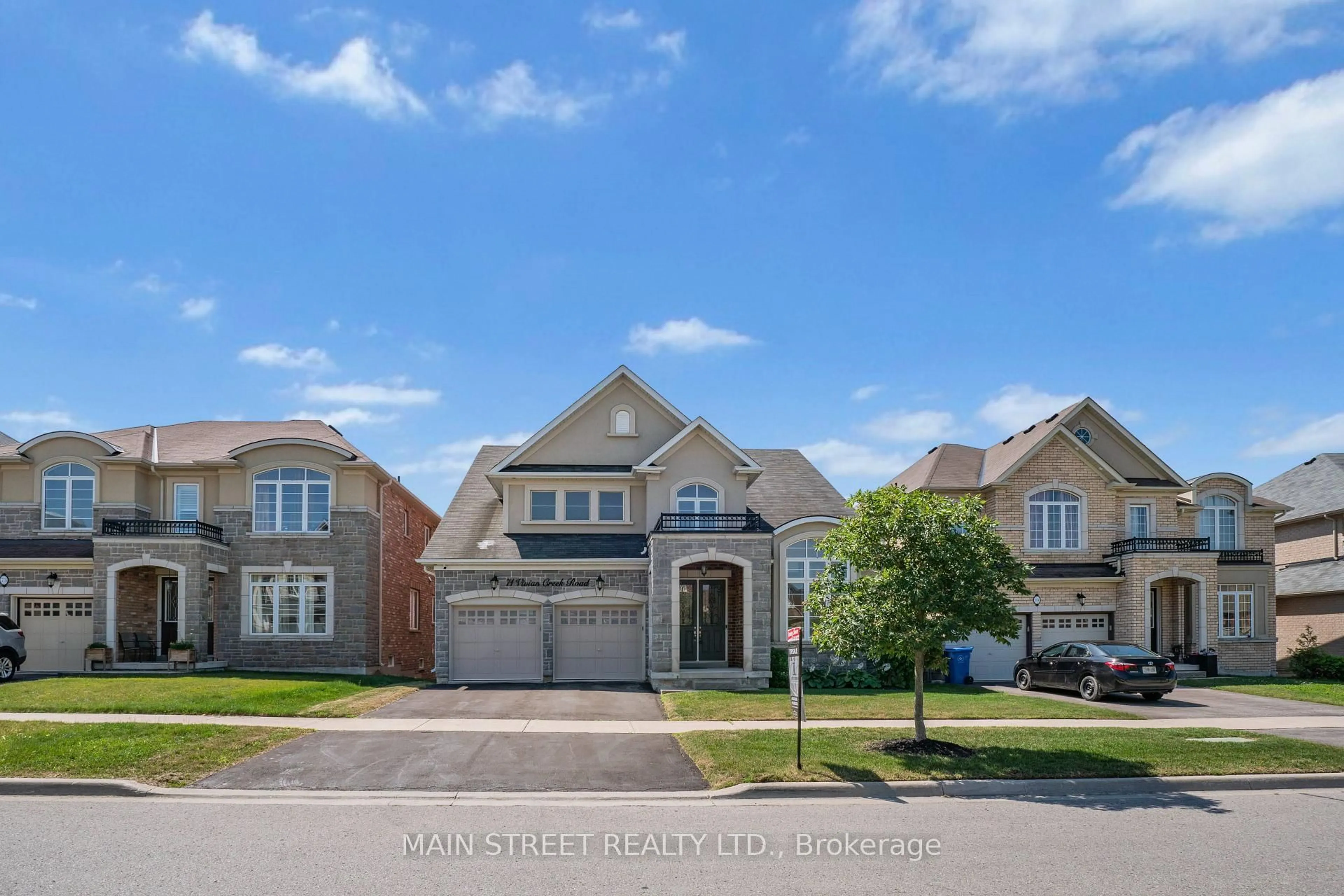 Home with brick exterior material, street for 71 Vivian Creek Rd, East Gwillimbury Ontario L0G 1M0