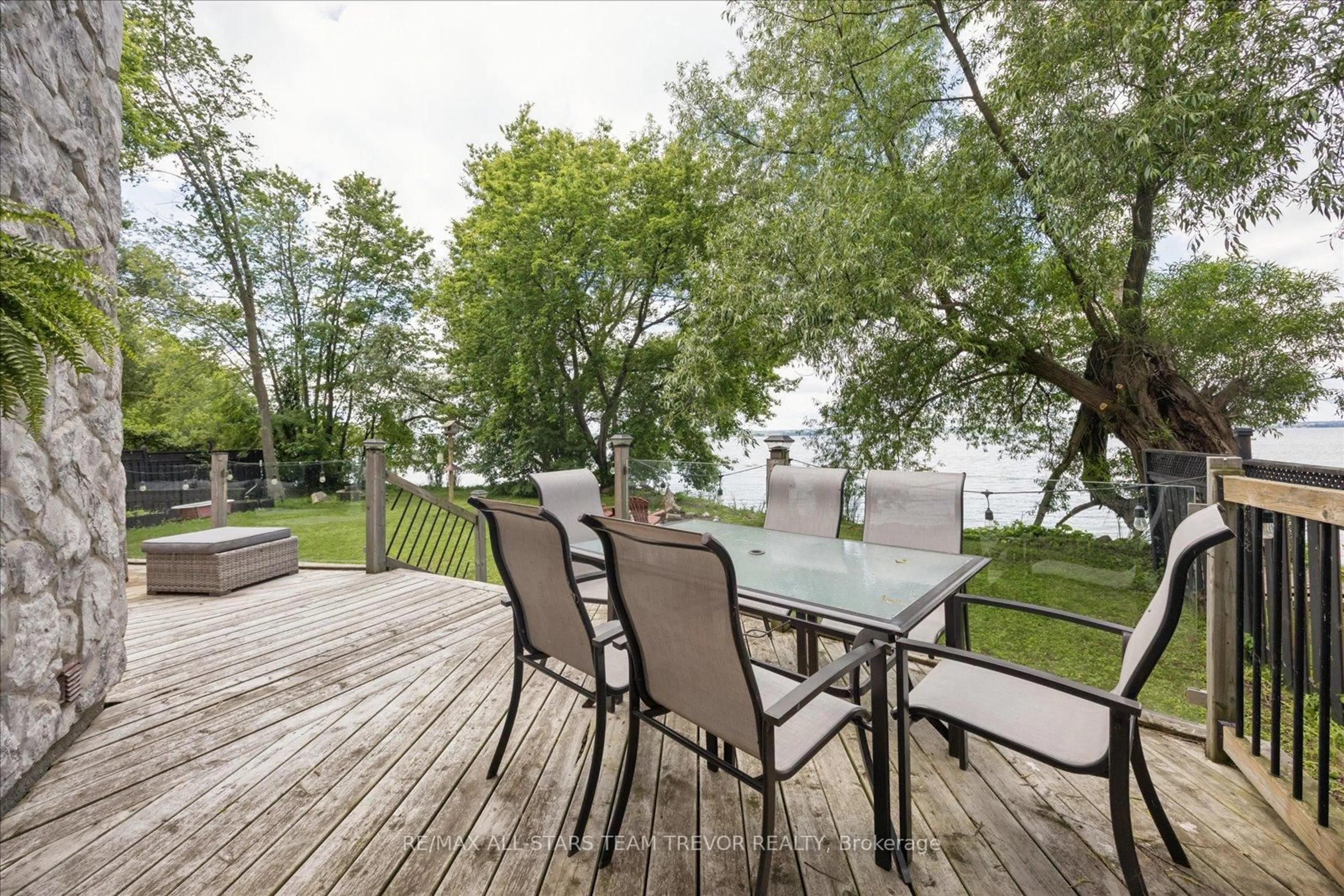 Patio, water/lake/river/ocean view for 314 Glenwoods Ave, Georgina Ontario L4P 0A6