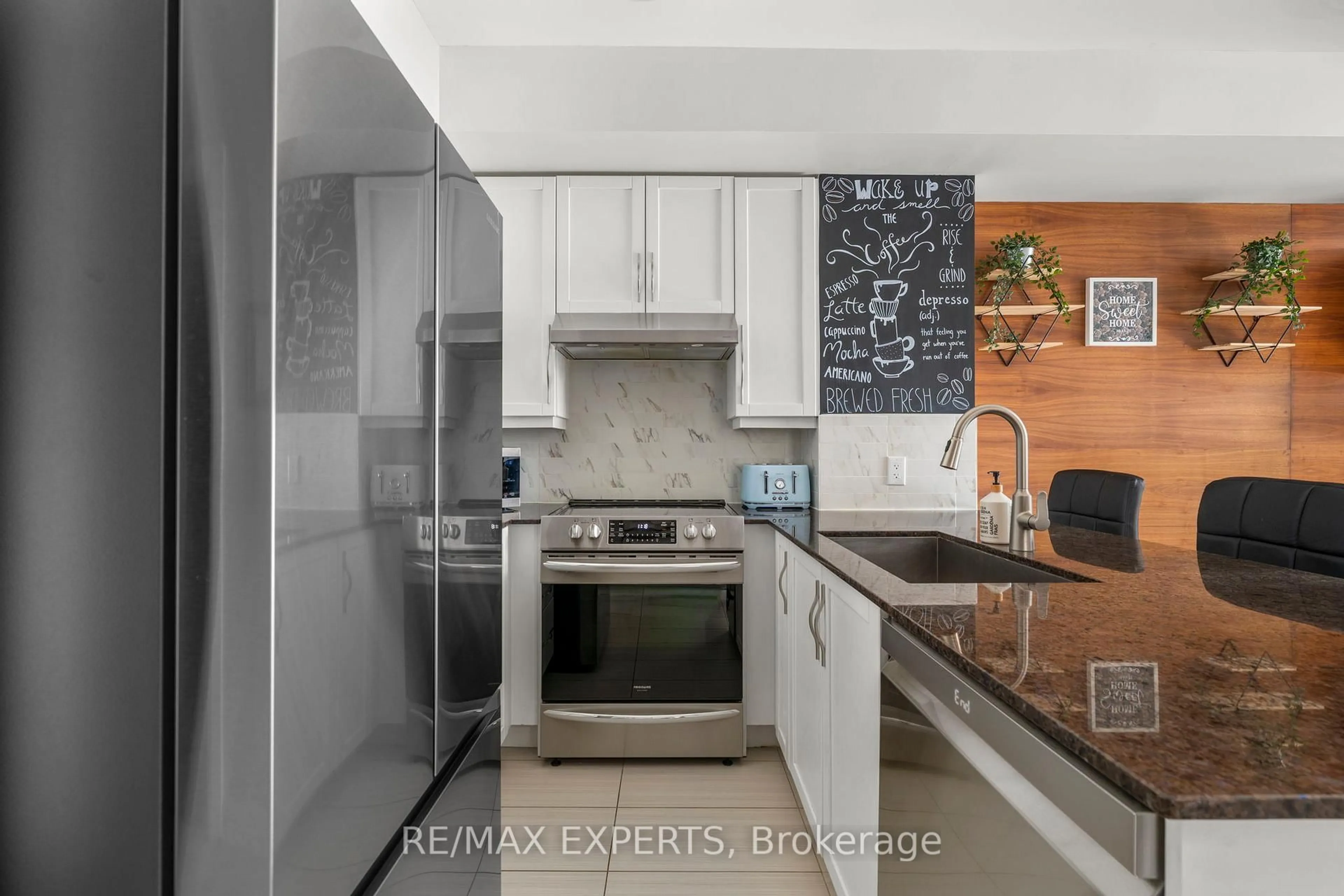 Contemporary kitchen, ceramic/tile floor for 4700 Highway 7 #420, Vaughan Ontario L4L 0B4