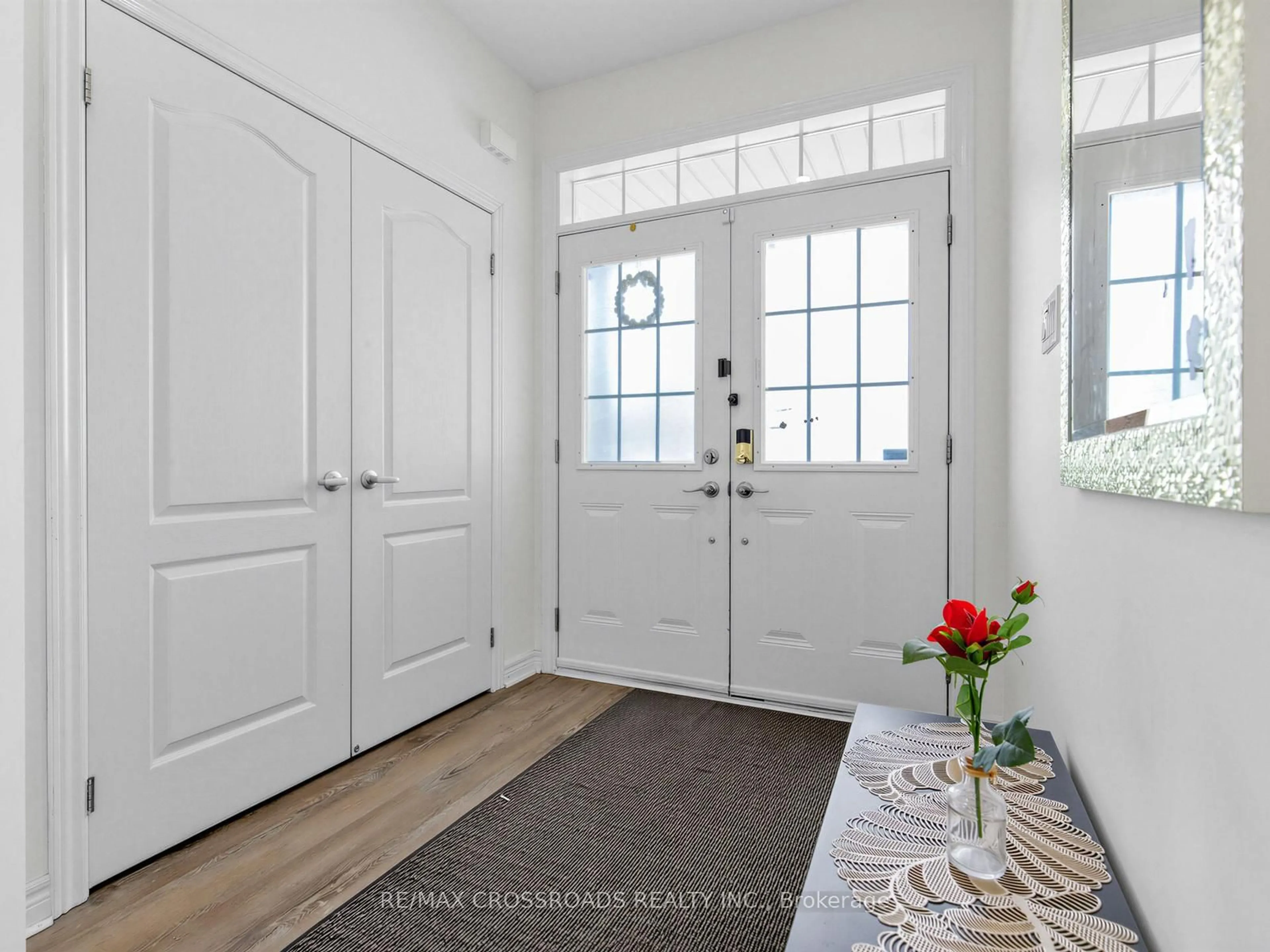 Indoor entryway for 23 Worthview Dr, Vaughan Ontario L4H 0H9