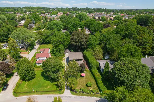 171 Lake Dr, Georgina 3