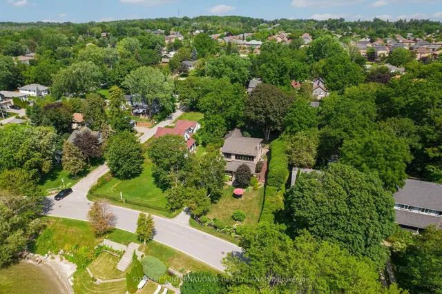 171 Lake Dr, Georgina 4