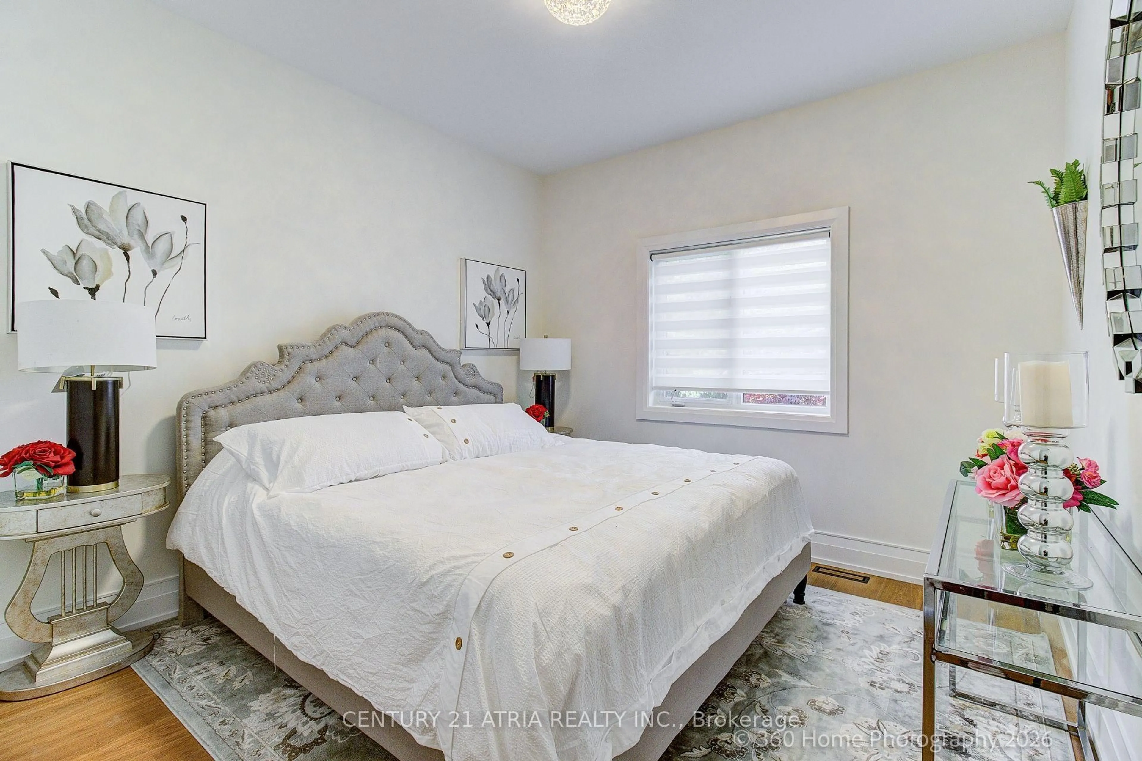 Bedroom with bed, unknown for 176 Laurentian Blvd, Vaughan Ontario L6A 2V6