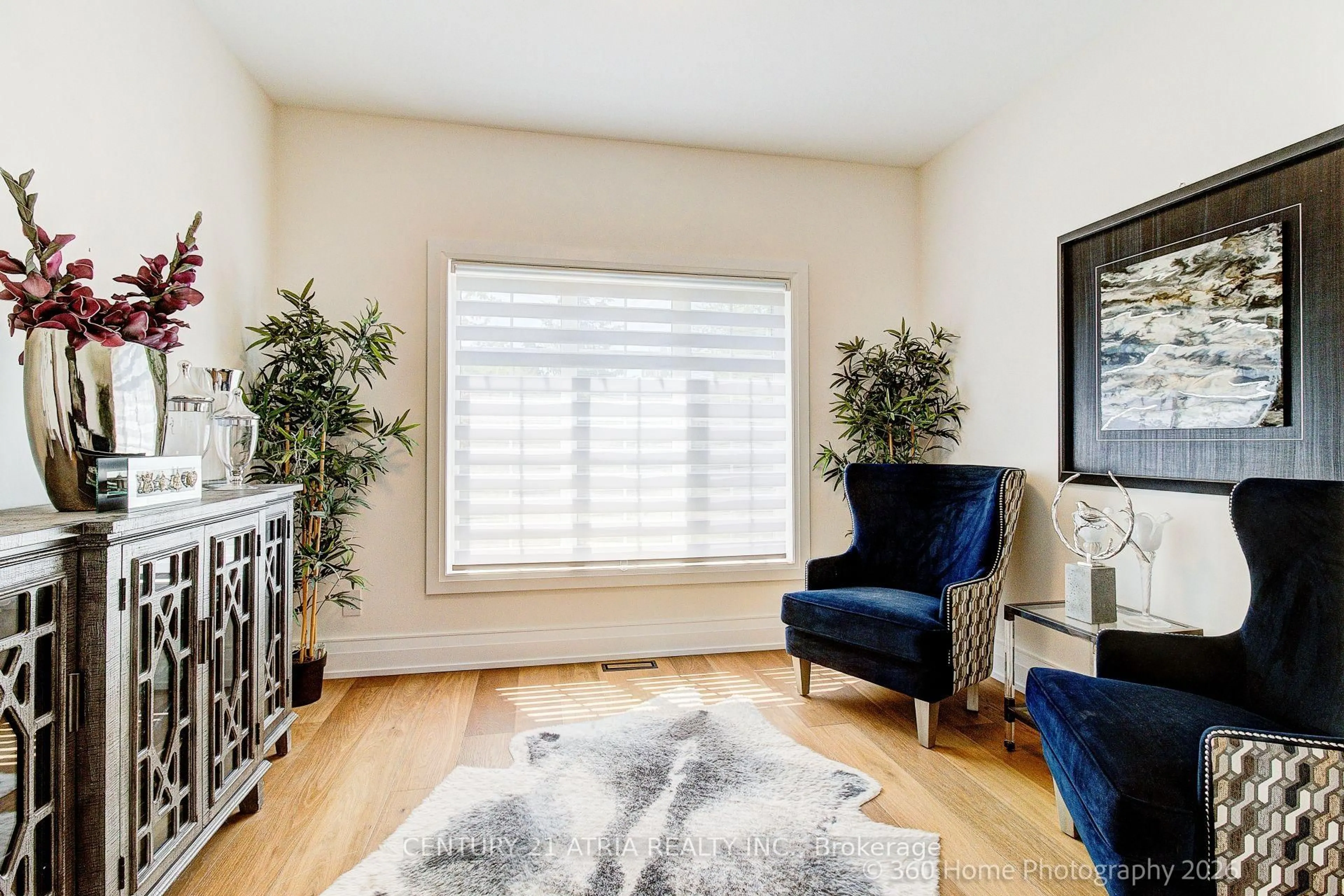 Living room with furniture, unknown for 176 Laurentian Blvd, Vaughan Ontario L6A 2V6