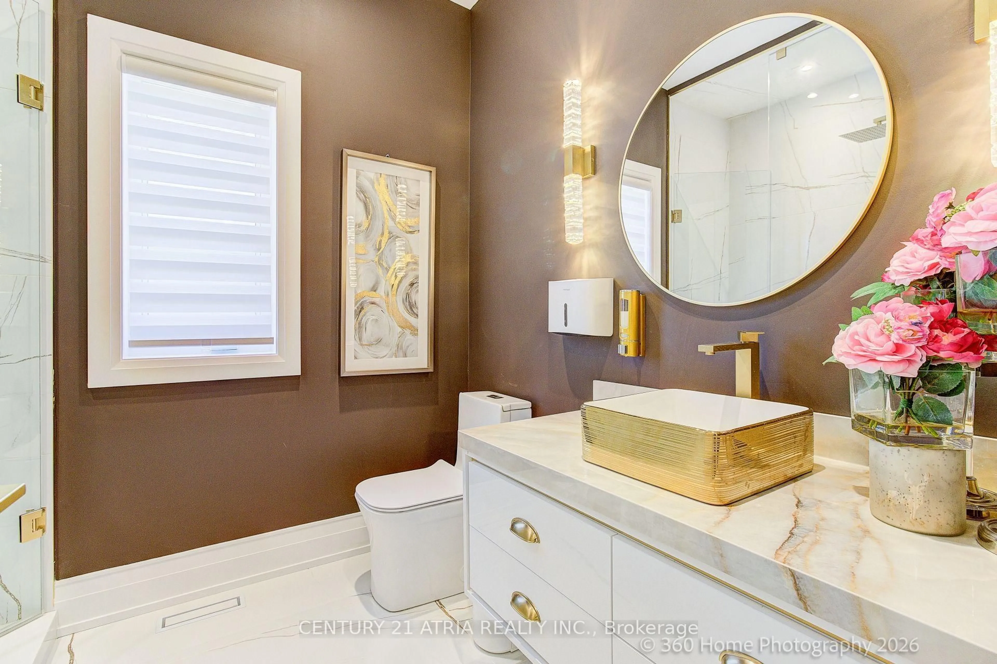 Contemporary bathroom, ceramic/tile floor for 176 Laurentian Blvd, Vaughan Ontario L6A 2V6