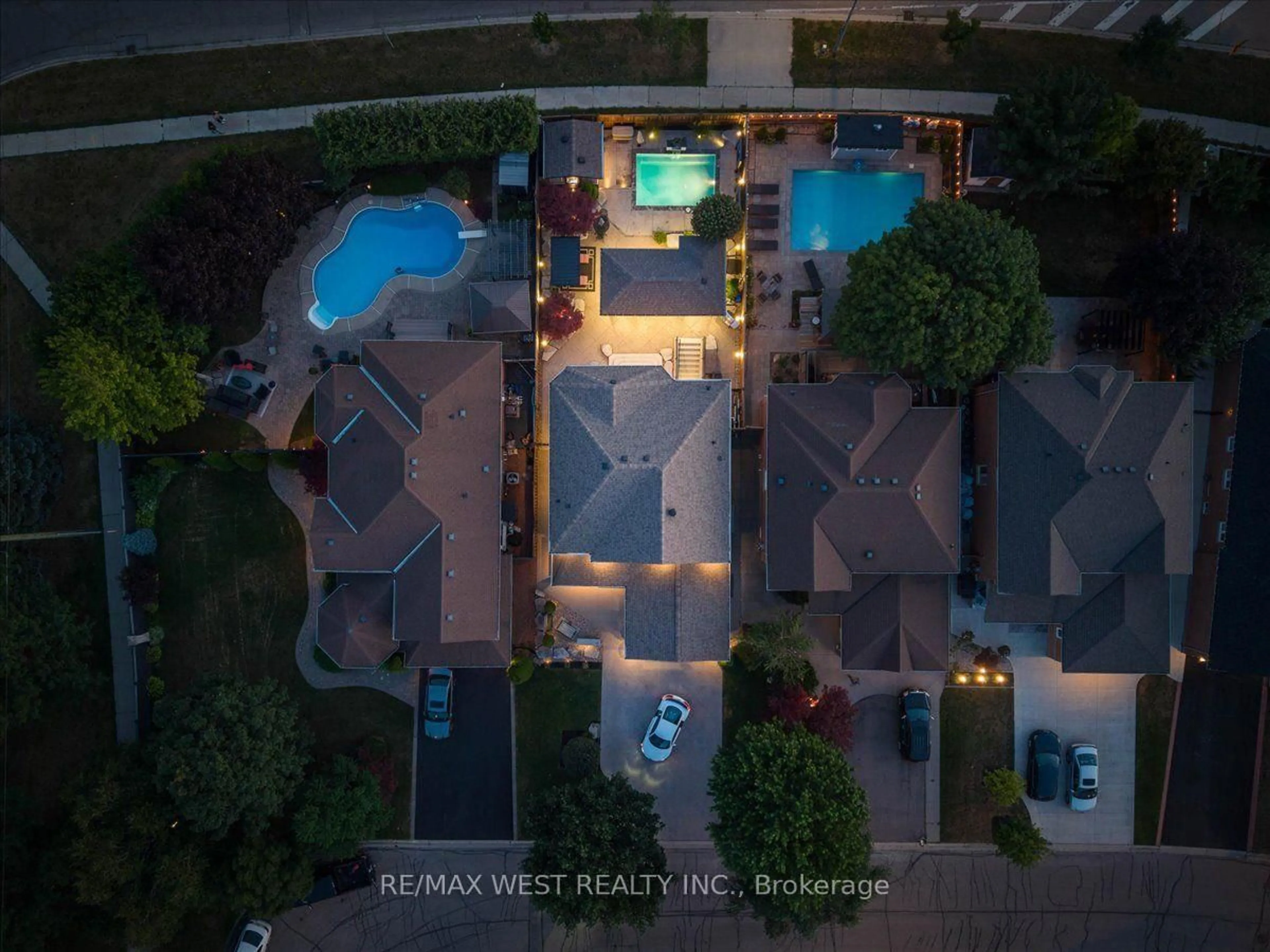 A pic from outside/outdoor area/front of a property/back of a property/a pic from drone, city buildings view from balcony for 107 Wildhaven Cres, Vaughan Ontario L6A 2G8