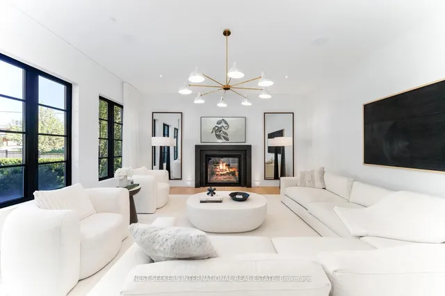 6 Forestave Cres, King 5