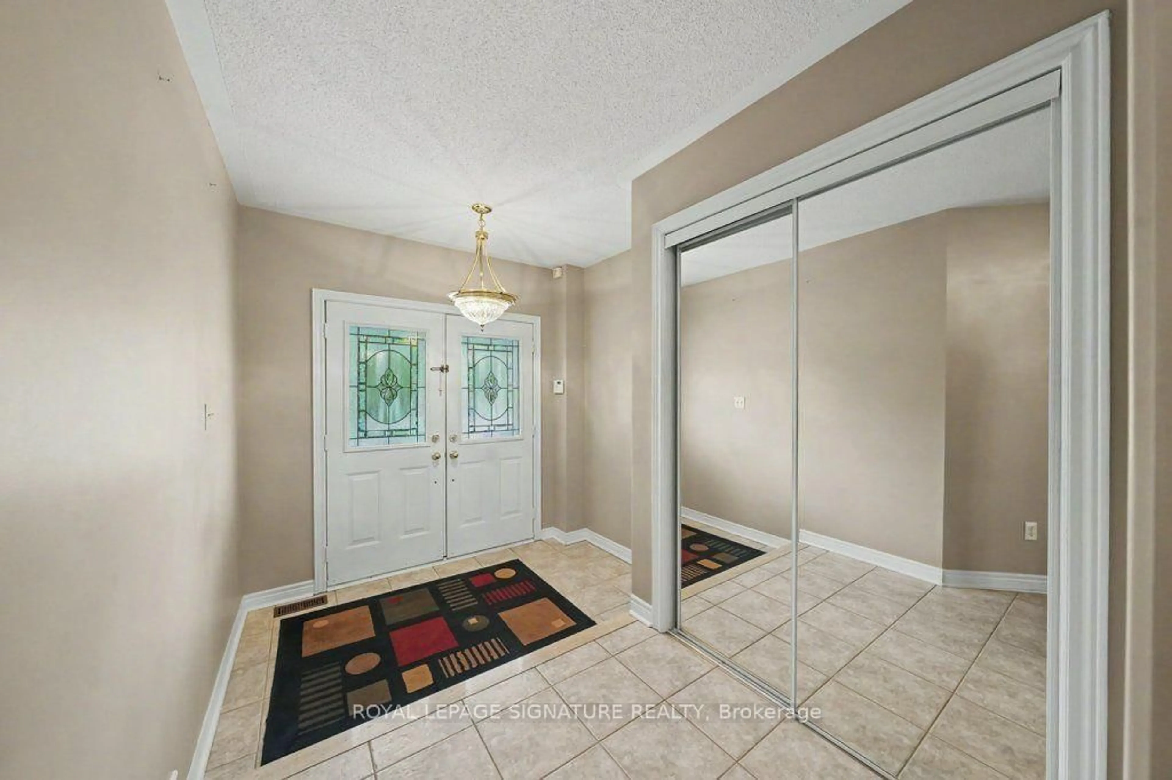 Indoor entryway for 46 Gianmarco Way, Vaughan Ontario L6A 3J3