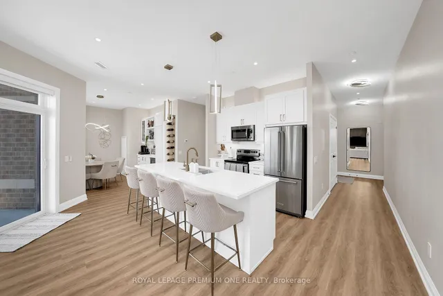 5917 Main St #805, Whitchurch-Stouffville 5