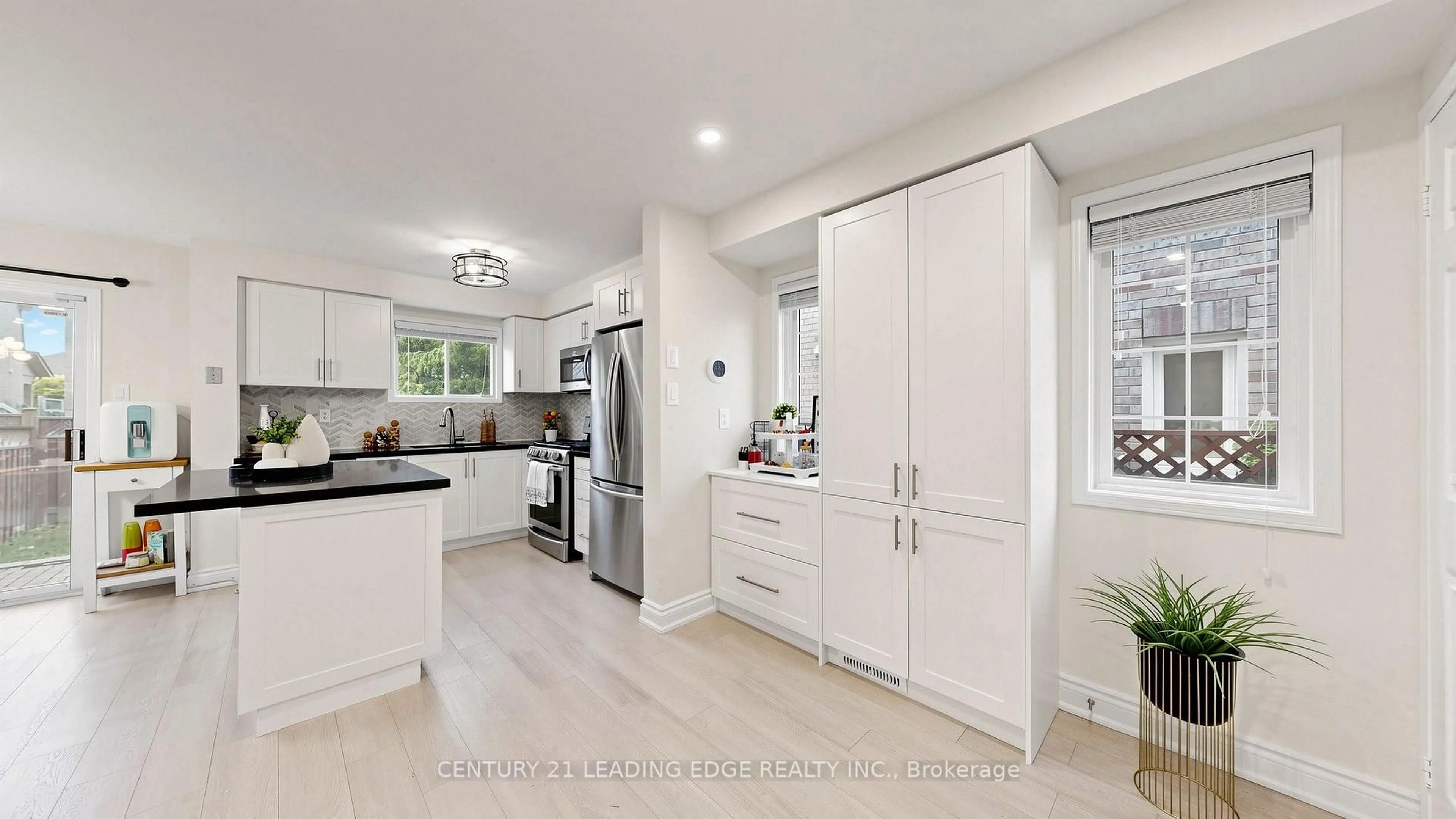 Open concept kitchen, ceramic/tile floor for 209 Kelso Cres, Vaughan Ontario L6A 2C9
