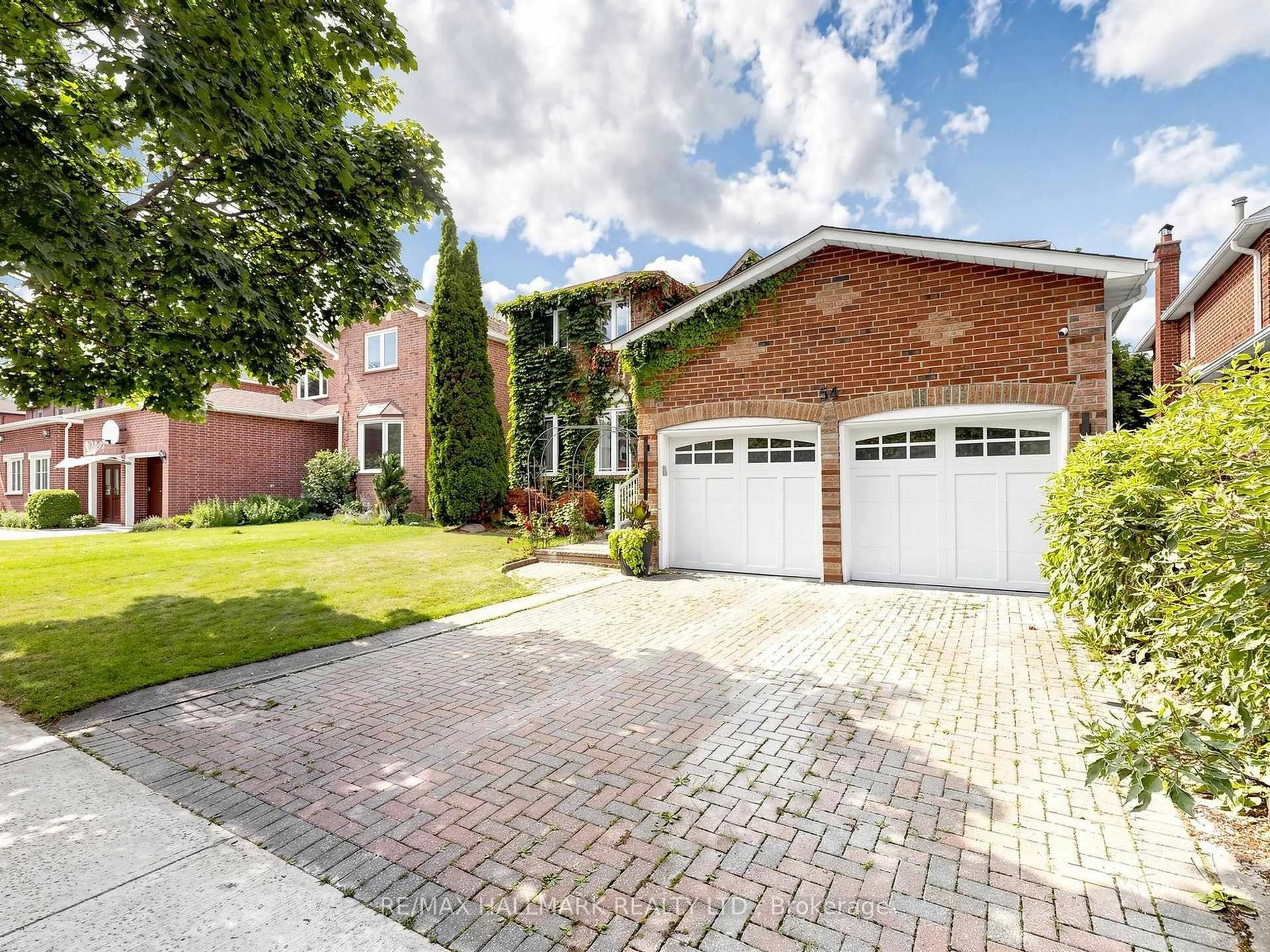 Home with brick exterior material, street for 54 Stave Cres, Richmond Hill Ontario L4C 9J8