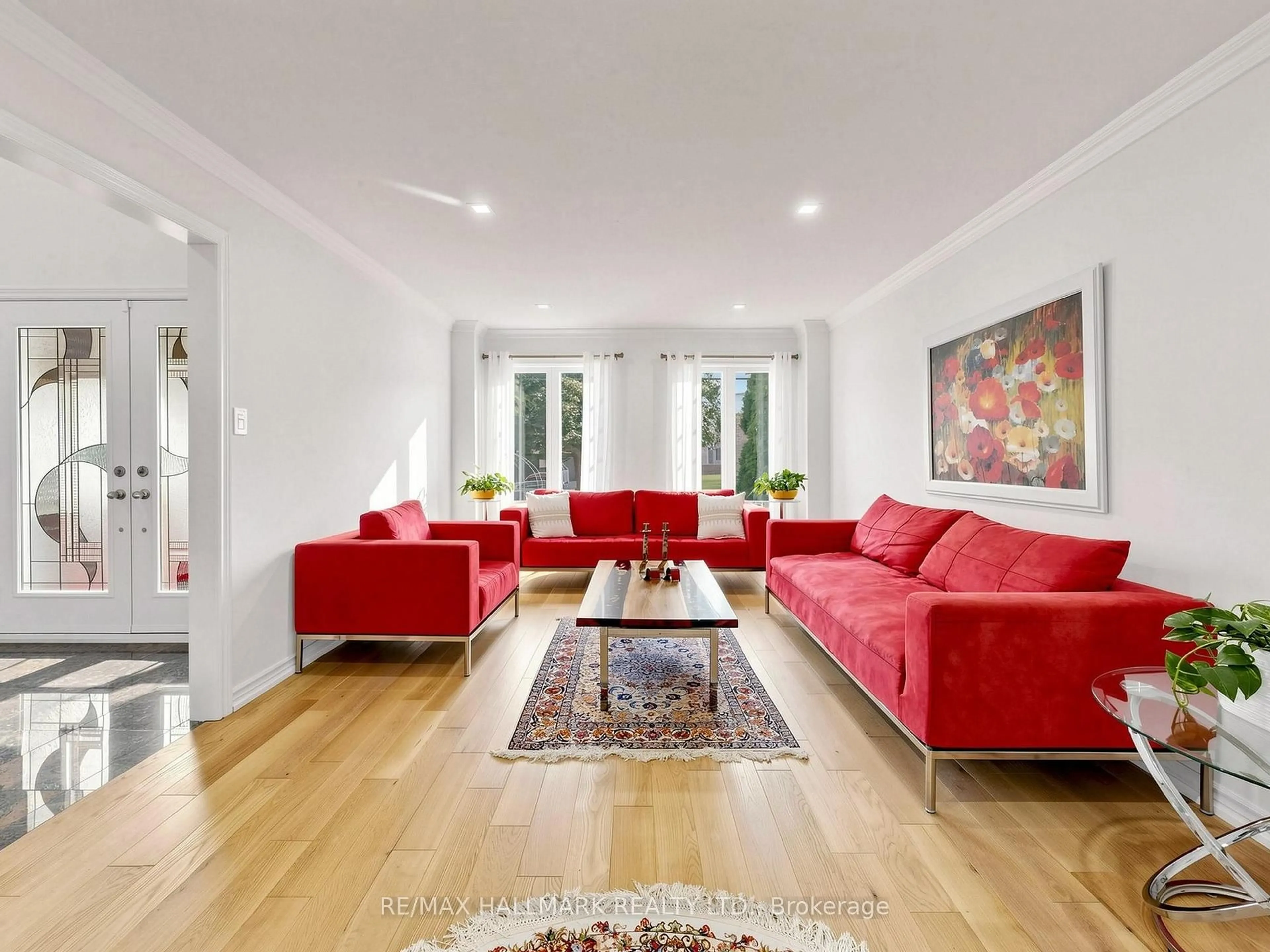 Living room with furniture, unknown for 54 Stave Cres, Richmond Hill Ontario L4C 9J8