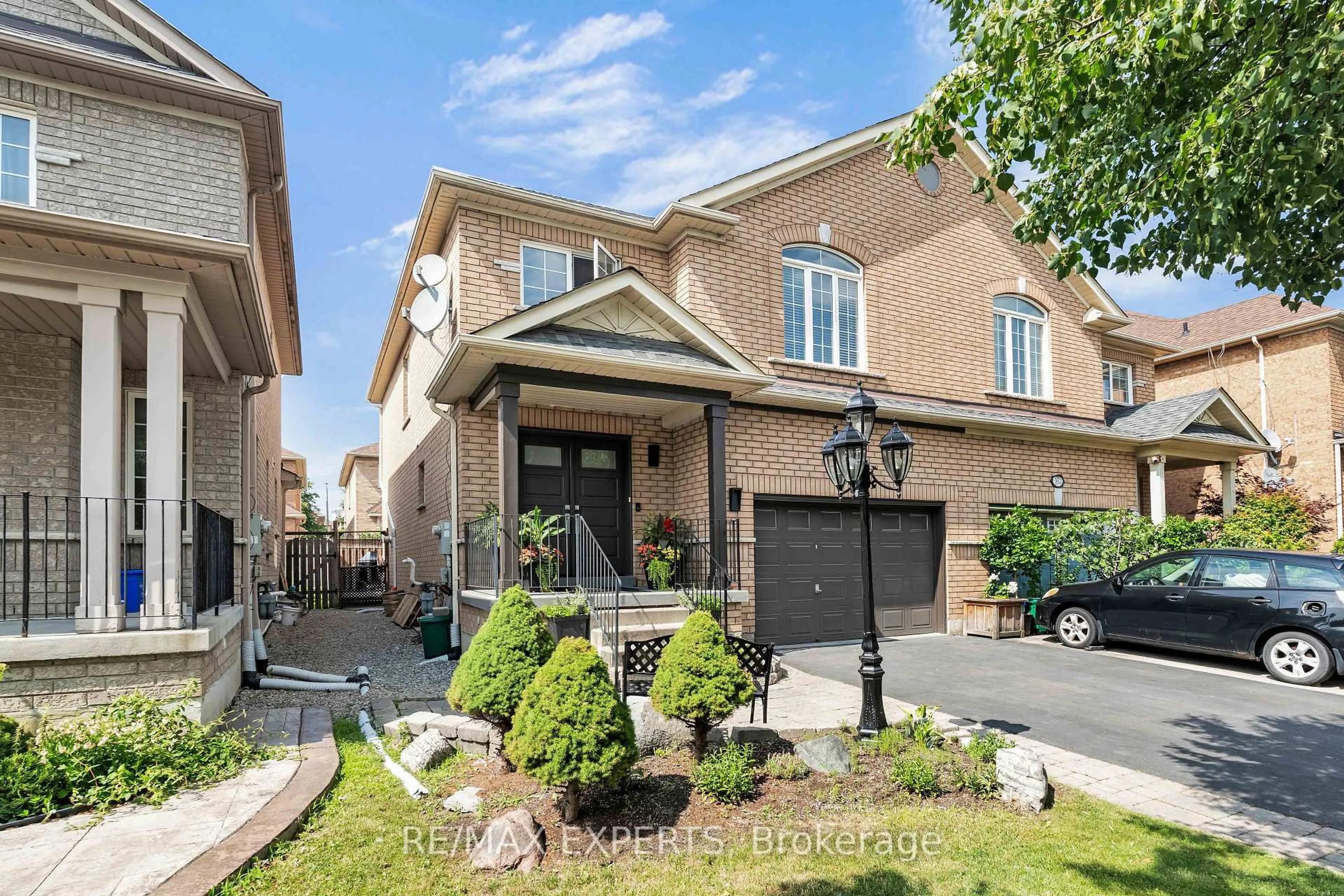 Home with brick exterior material, street for 165 Adventure Cres, Vaughan Ontario L6A 2Z7