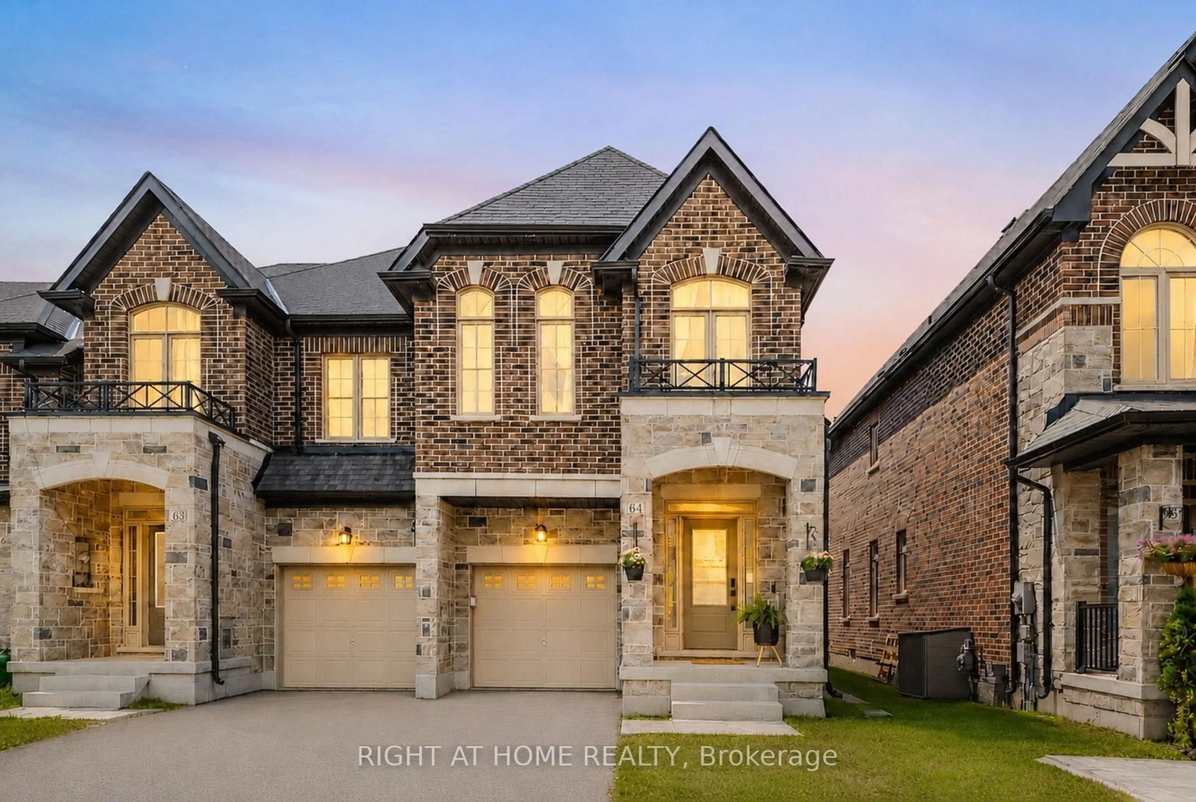 Home with brick exterior material, street for 64 Beechborough Cres, East Gwillimbury Ontario L9N 0N9