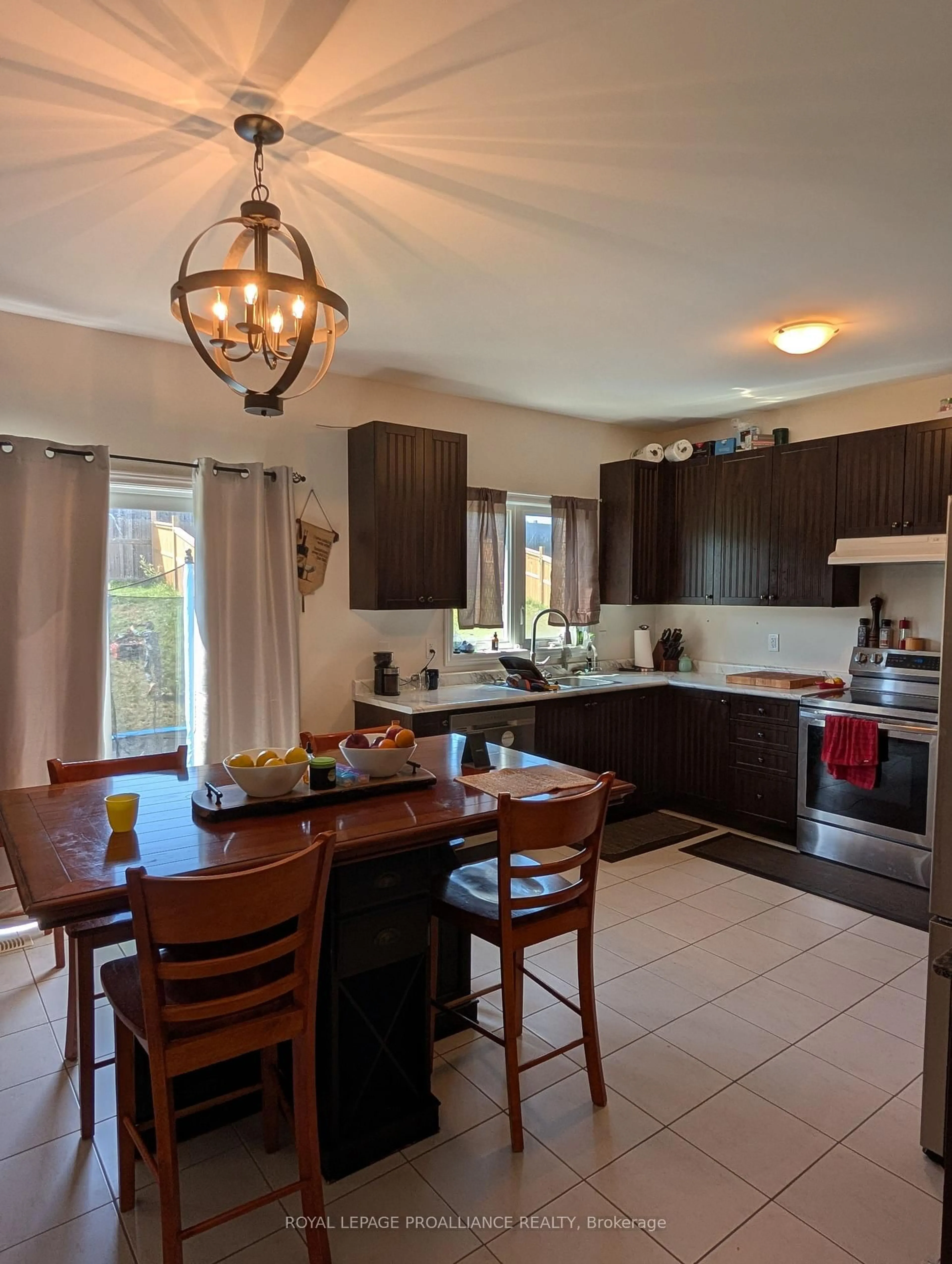 Open concept kitchen, ceramic/tile floor for 24 Terry Clayton Ave, Brock Ontario L0K 1B0