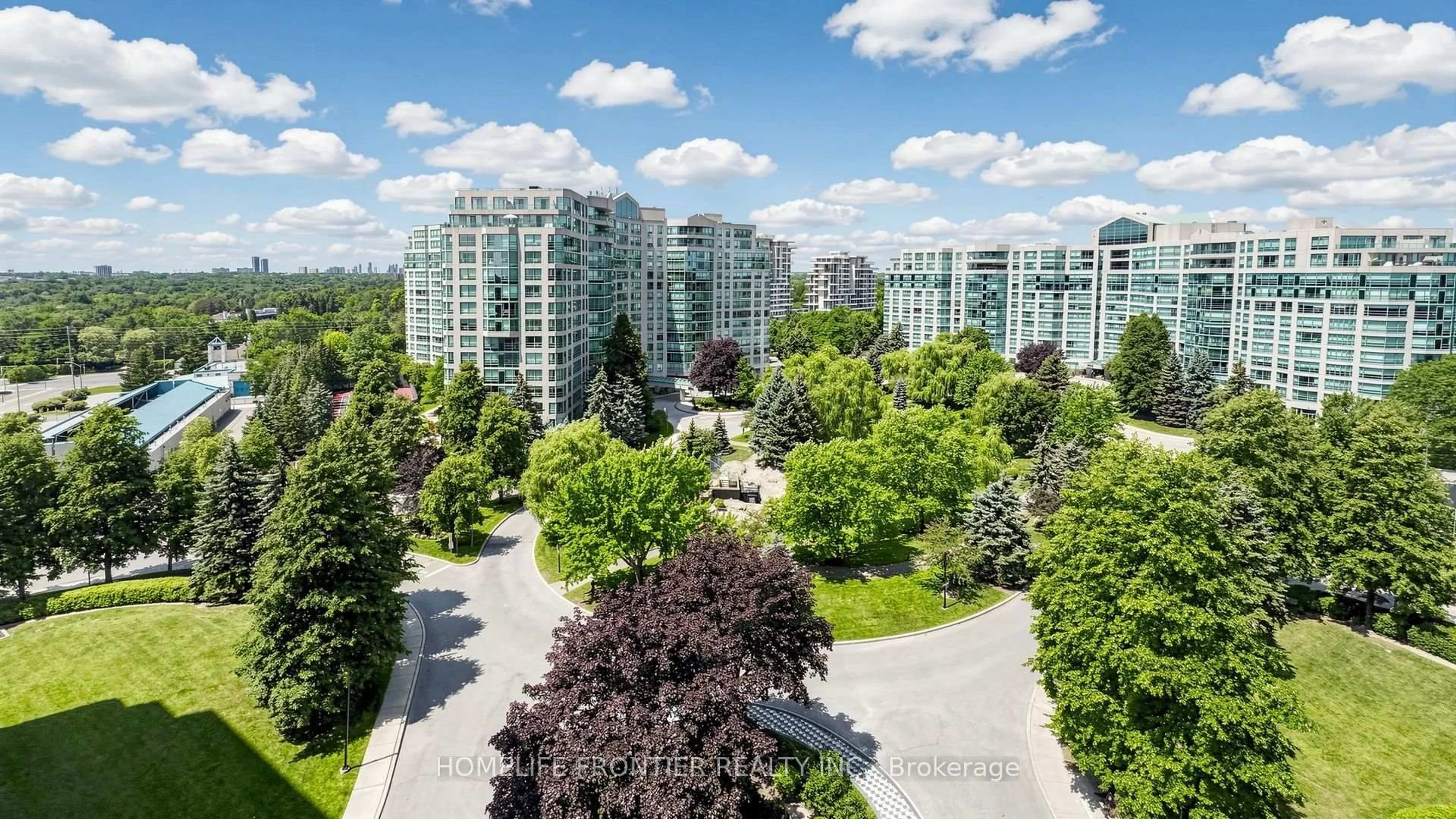 A pic from outside/outdoor area/front of a property/back of a property/a pic from drone, city buildings view from balcony for 7825 Bayview Ave #1016, Markham Ontario L3T 7N2