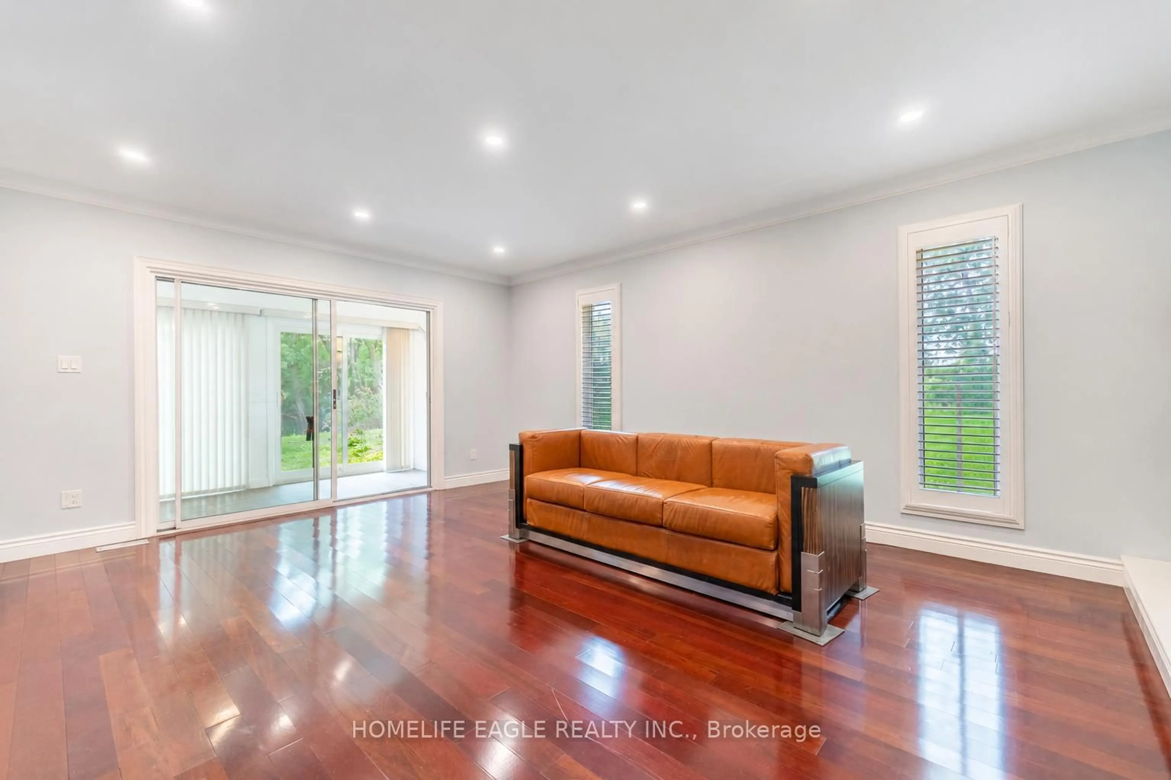 Living room with furniture, unknown for 5803 3rd Line, New Tecumseth Ontario L0G 1W0
