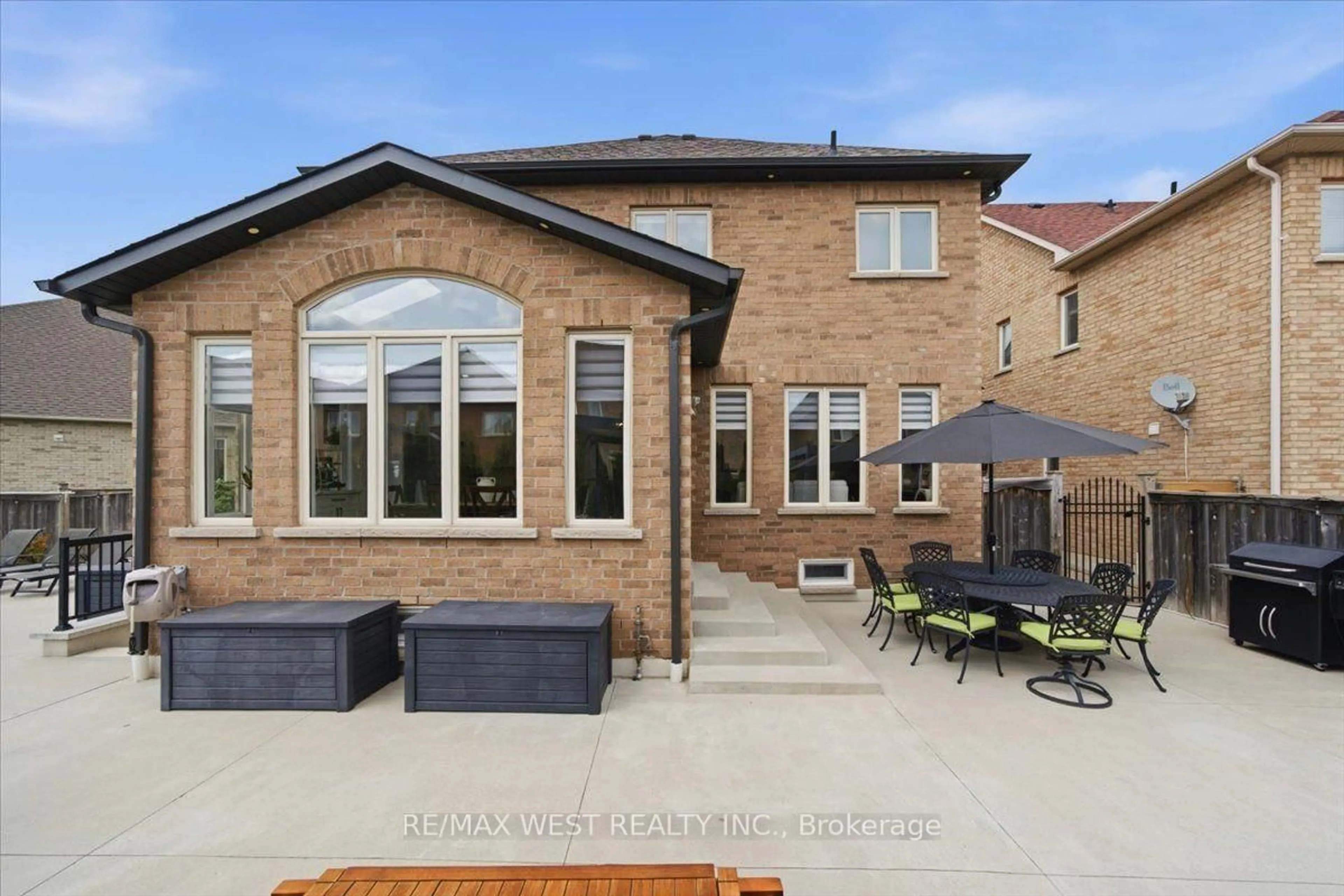 Home with brick exterior material, street for 38 Shiner Dr, Richmond Hill Ontario L4E 0C3