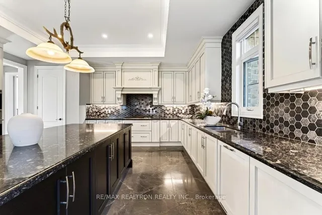 23 James Stokes Crt, King 3