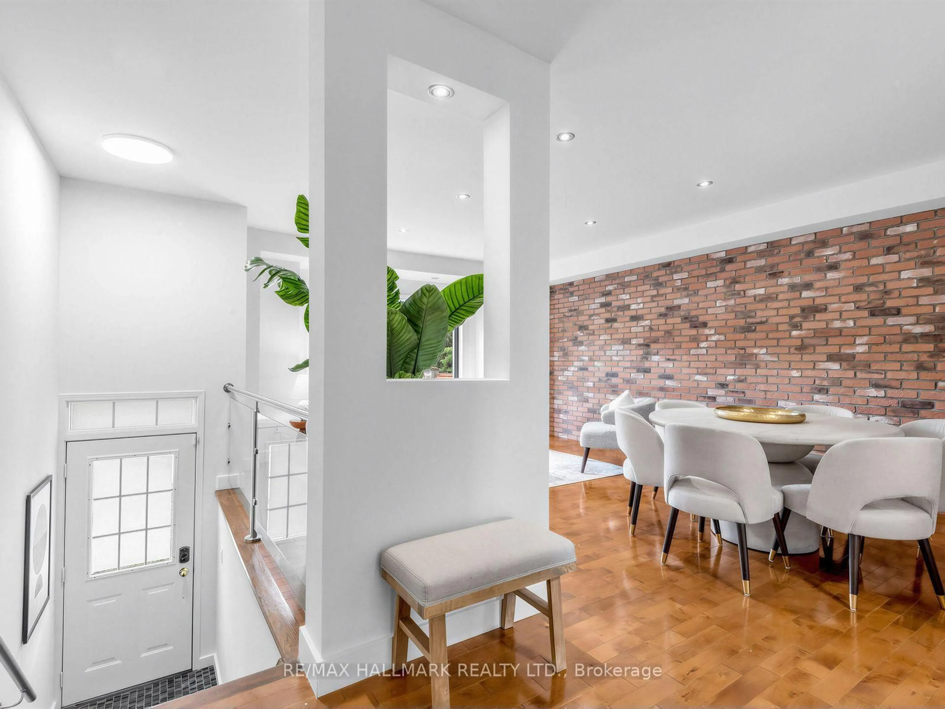 Unknown for 30 Jarrett Crt, Vaughan Ontario L6A 3W4
