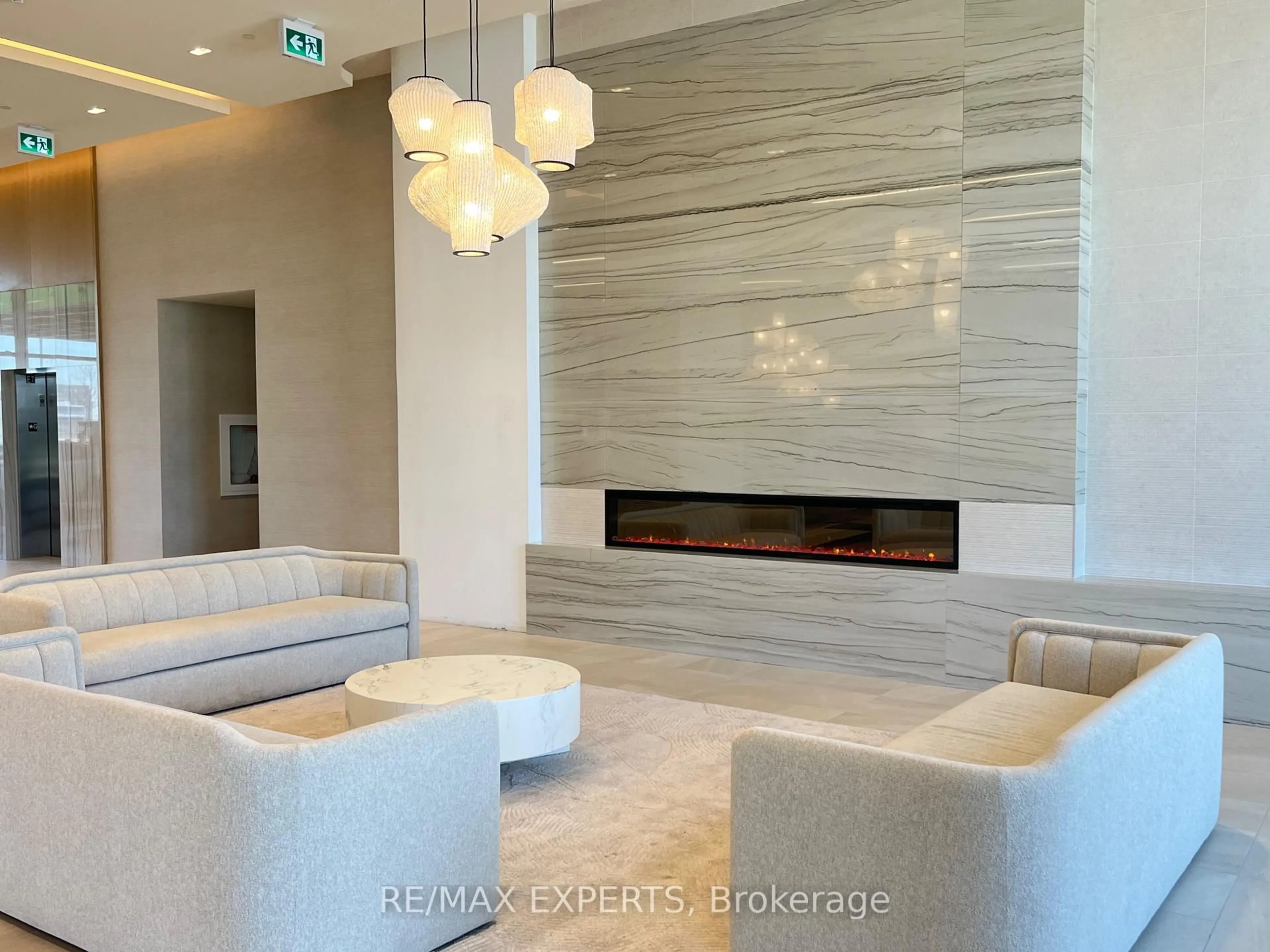Lobby for 8960 Jane St #1719, Vaughan Ontario L4K 0N9