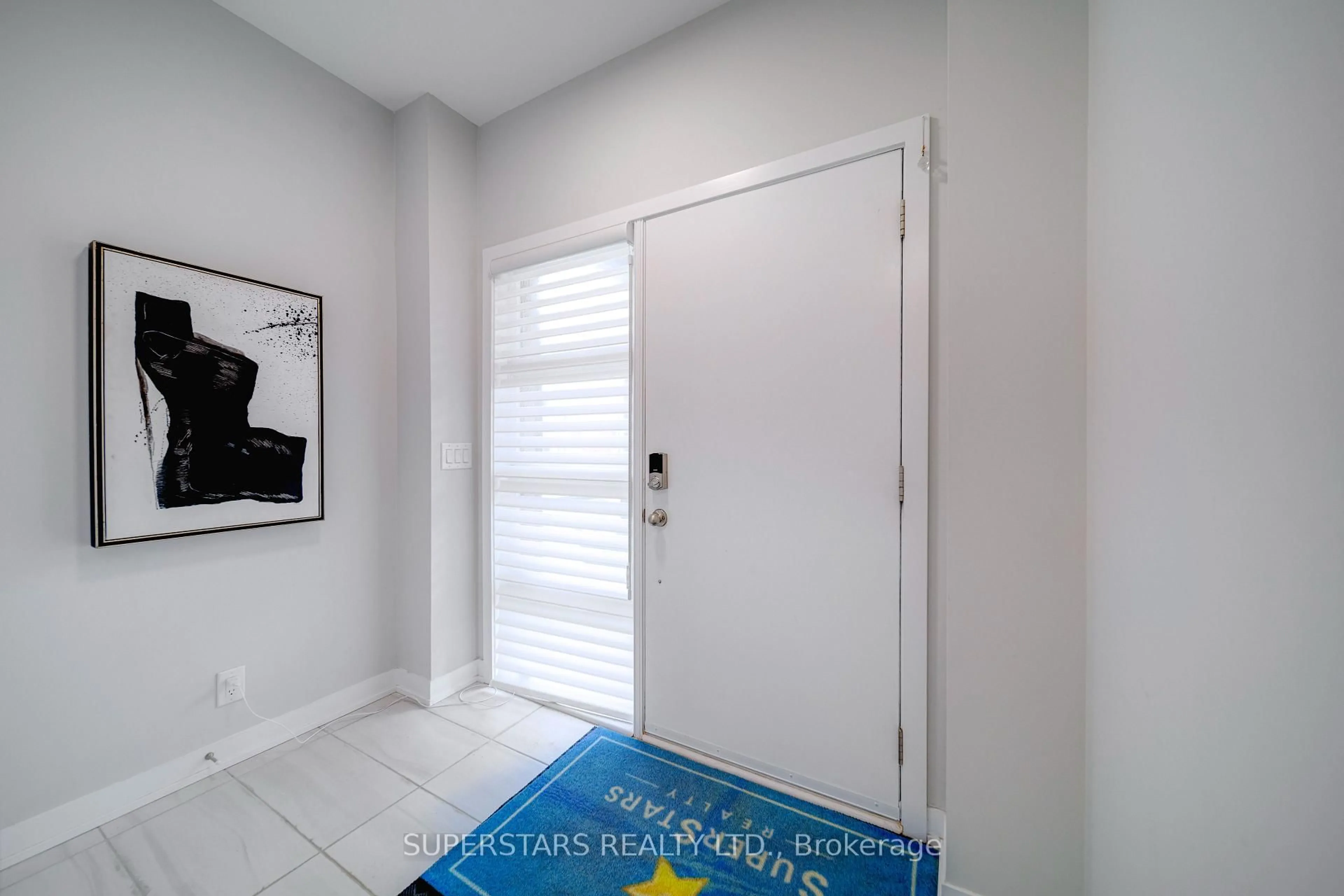 Indoor entryway for 31 Harvey Bunker Cres, Markham Ontario L6C 3K3