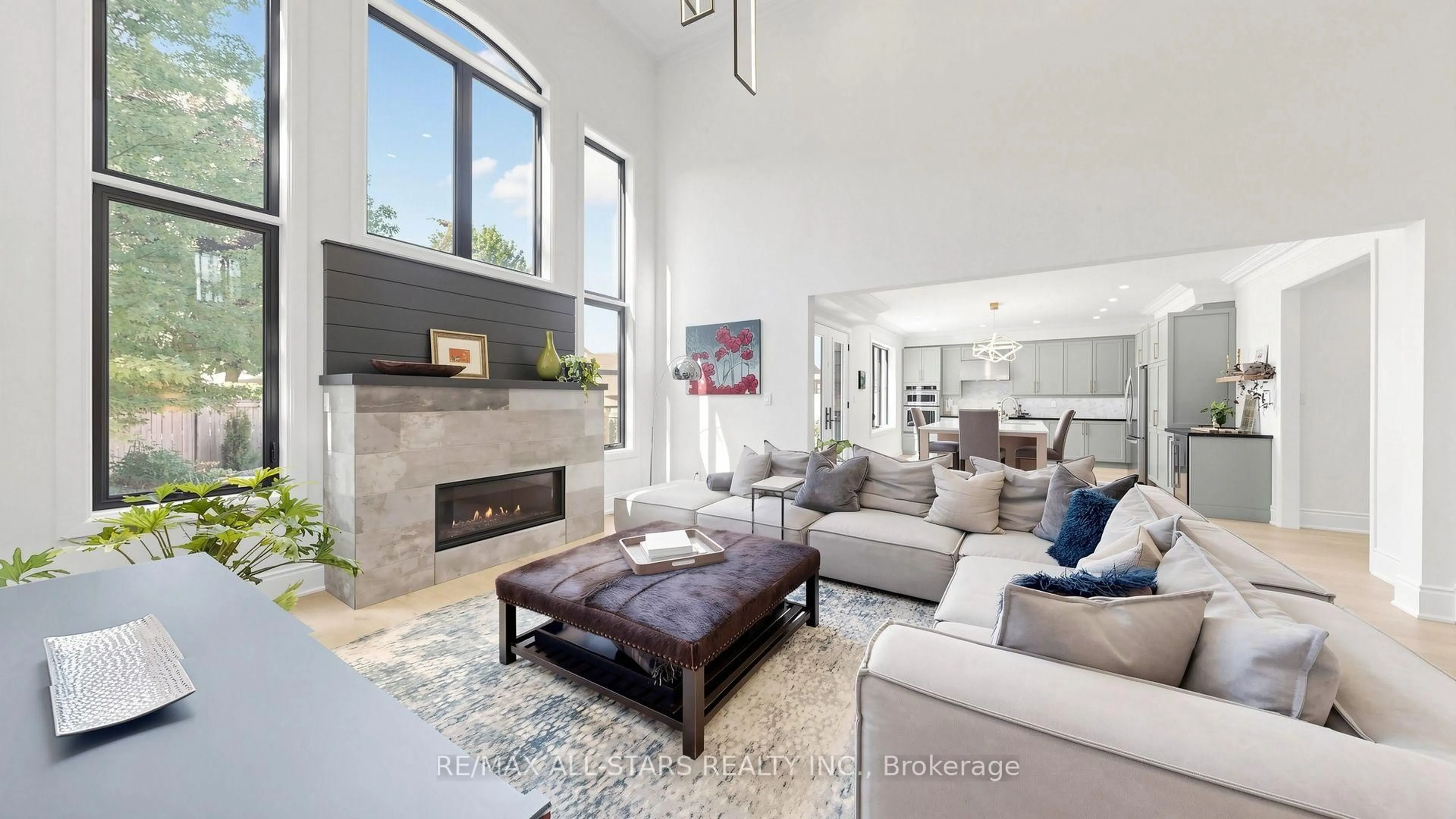 Living room with furniture, ceramic/tile floor for 5 Keller Lane, Uxbridge Ontario L9P 1Z3
