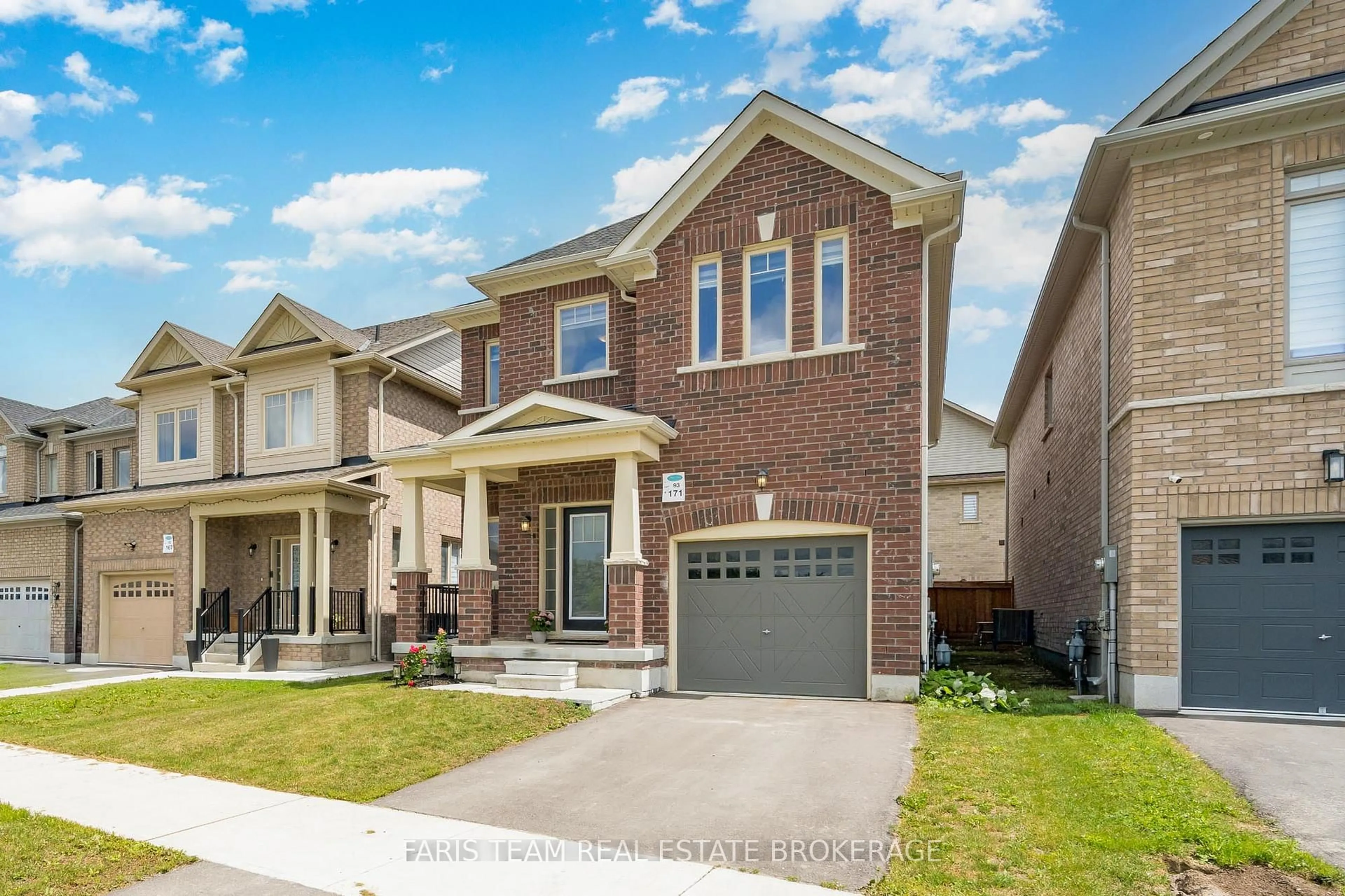 Home with brick exterior material, street for 171 Heritage St, Bradford West Gwillimbury Ontario L3Z 4M6