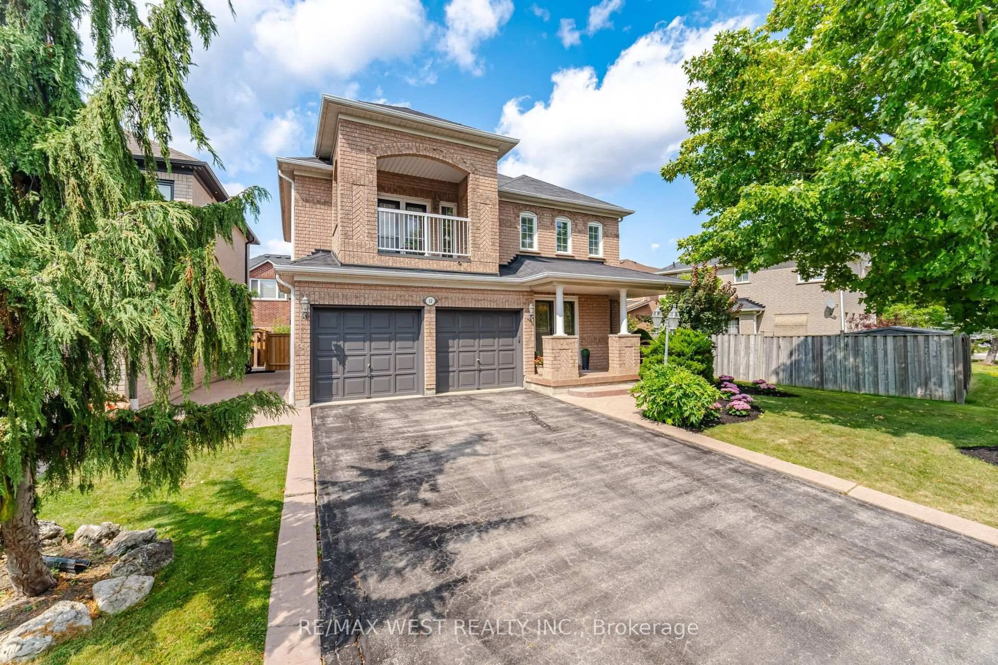 Home with brick exterior material, street for 12 Mira Vista Pl, Vaughan Ontario L4M 1K9