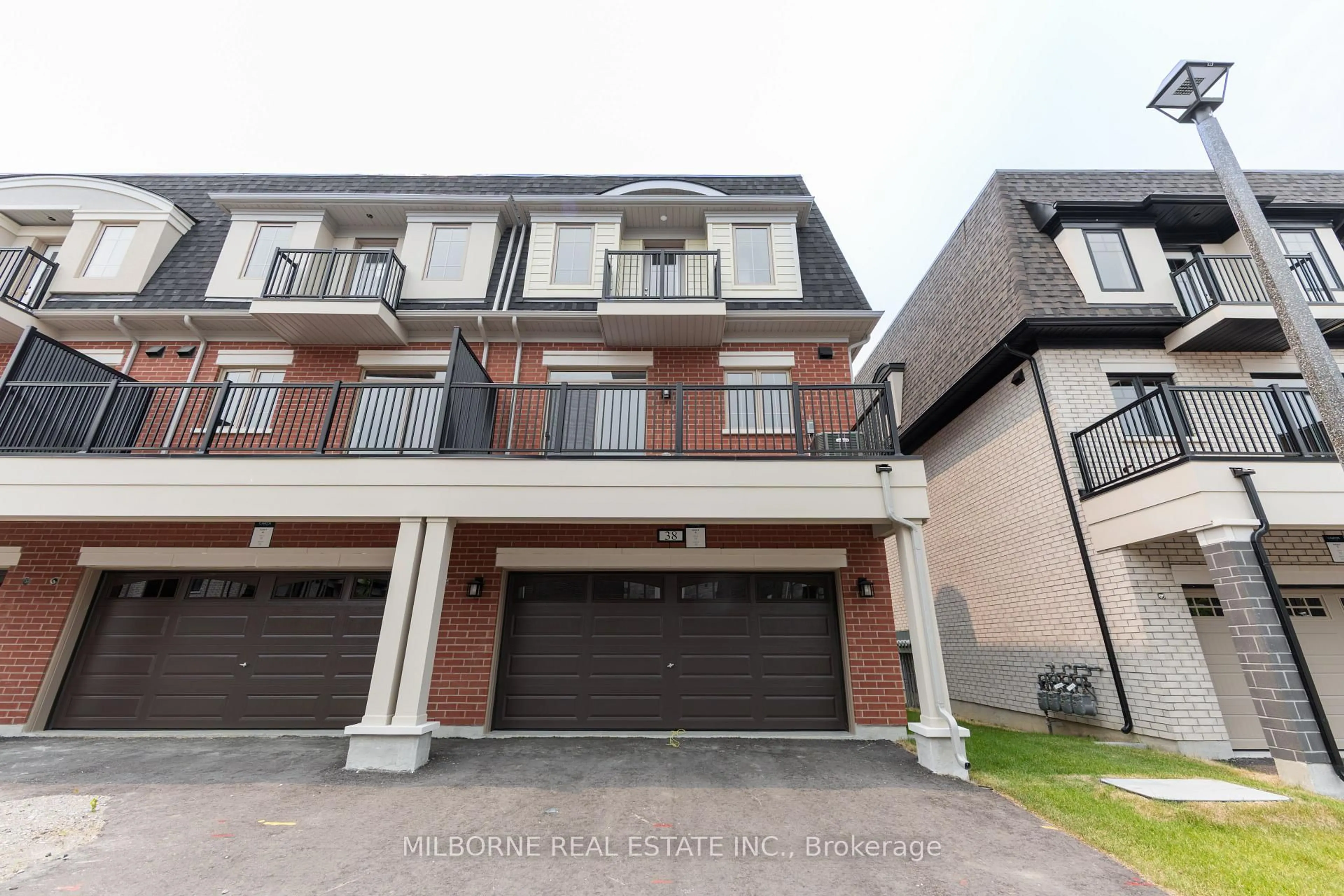 Home with brick exterior material, street for 38 Fred Beaton Pl, King Ontario L7B 1G2
