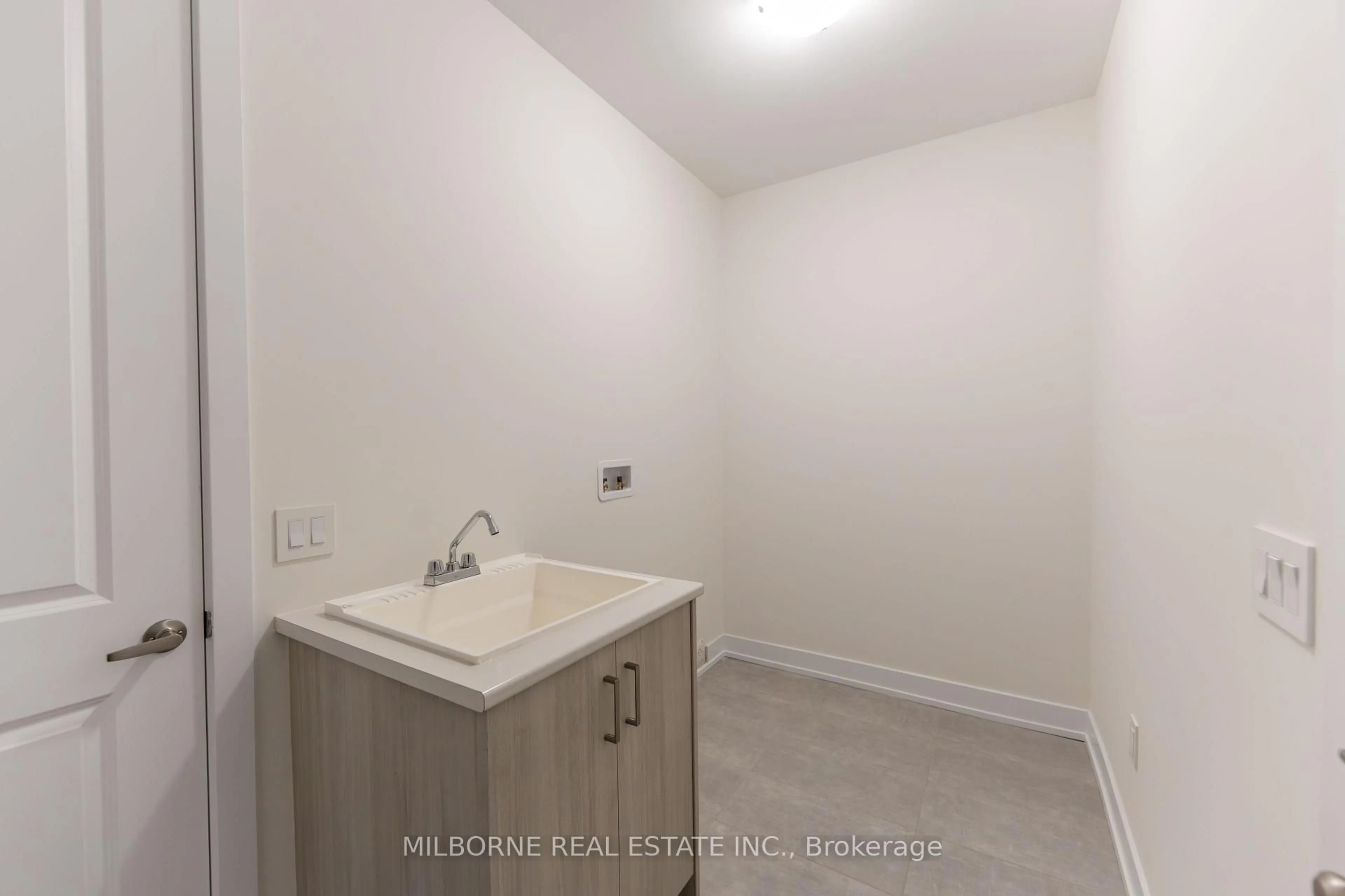 A pic of a room for 38 Fred Beaton Pl, King Ontario L7B 1G2