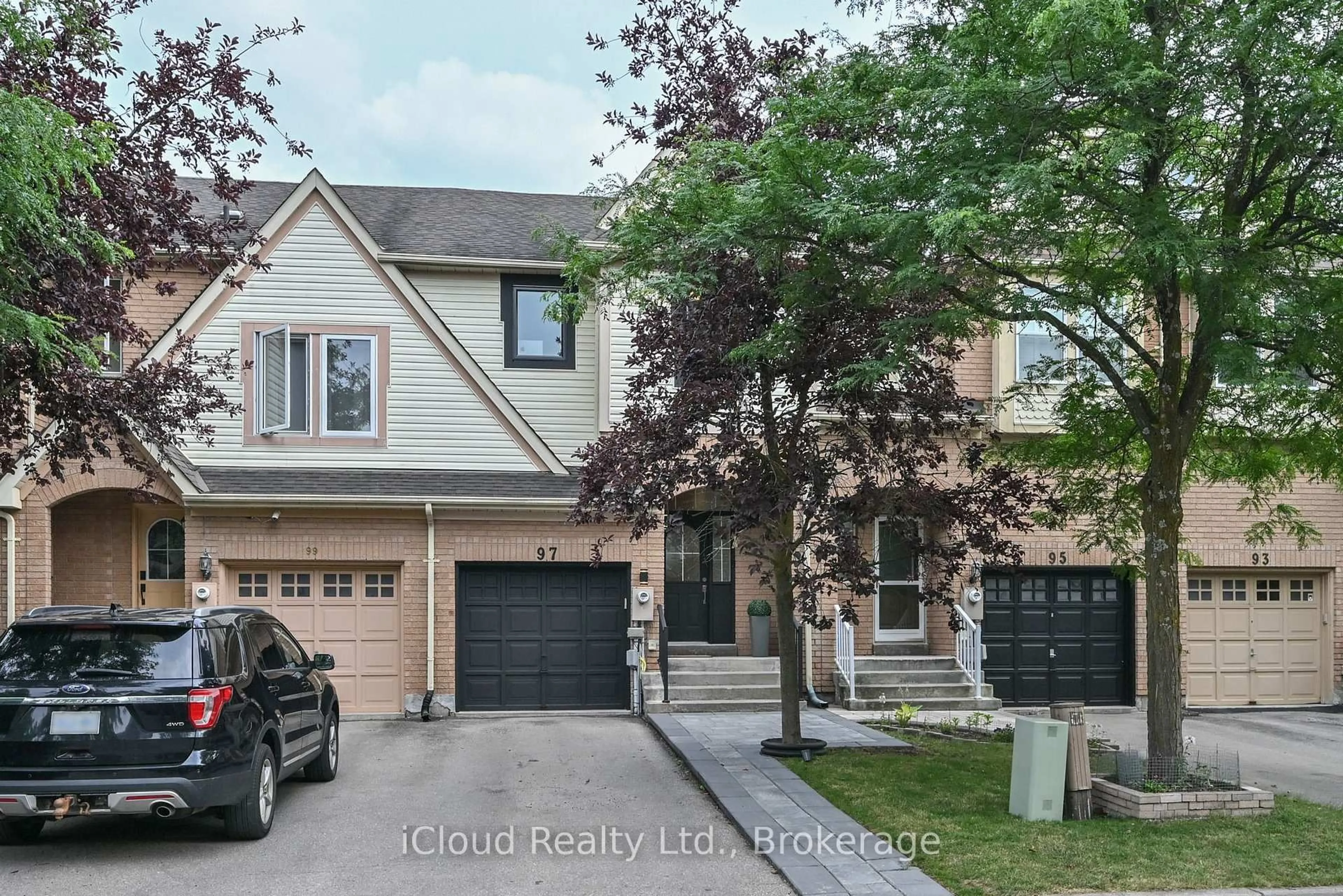 Unknown for 97 Mugford Rd, Aurora Ontario L4G 7J5