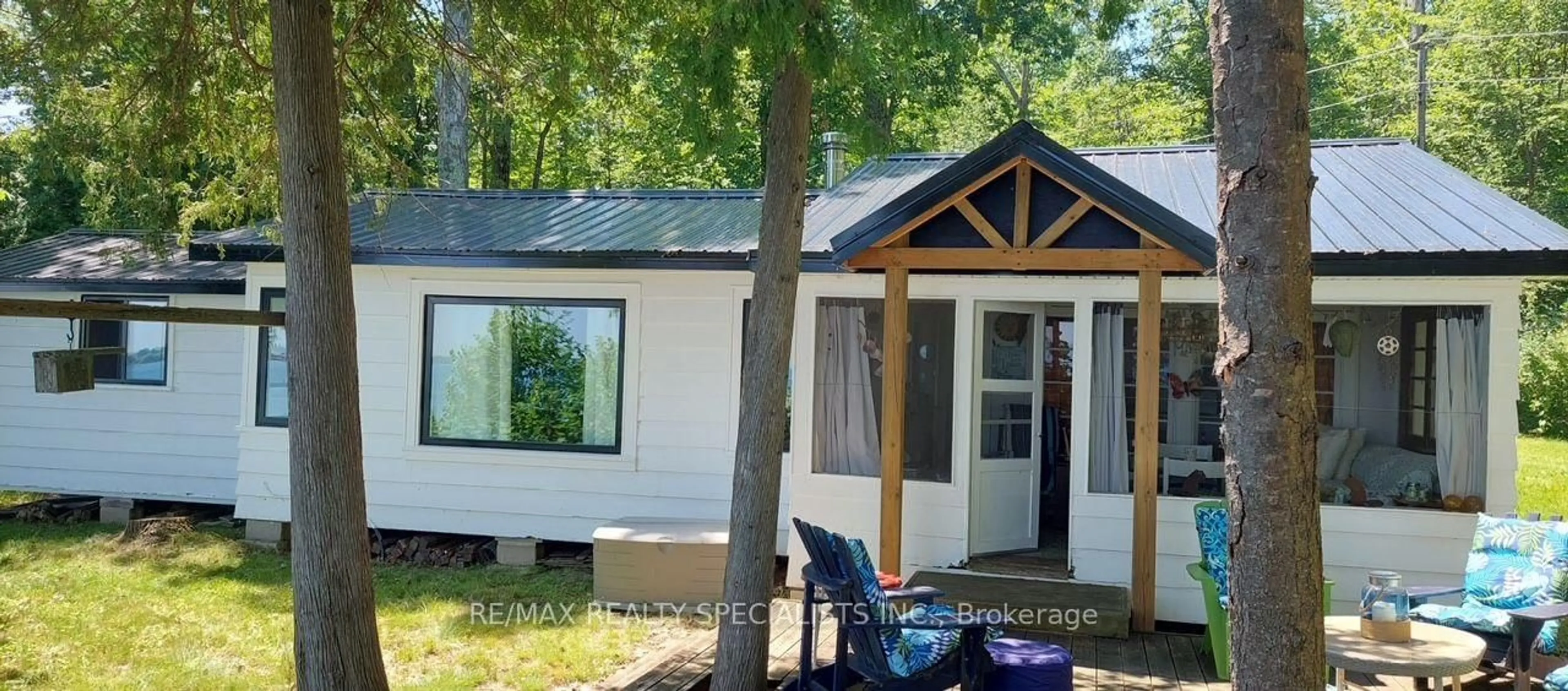 Unknown for LOT 44 Snake Island, Georgina Islands Ontario L4P 3E9