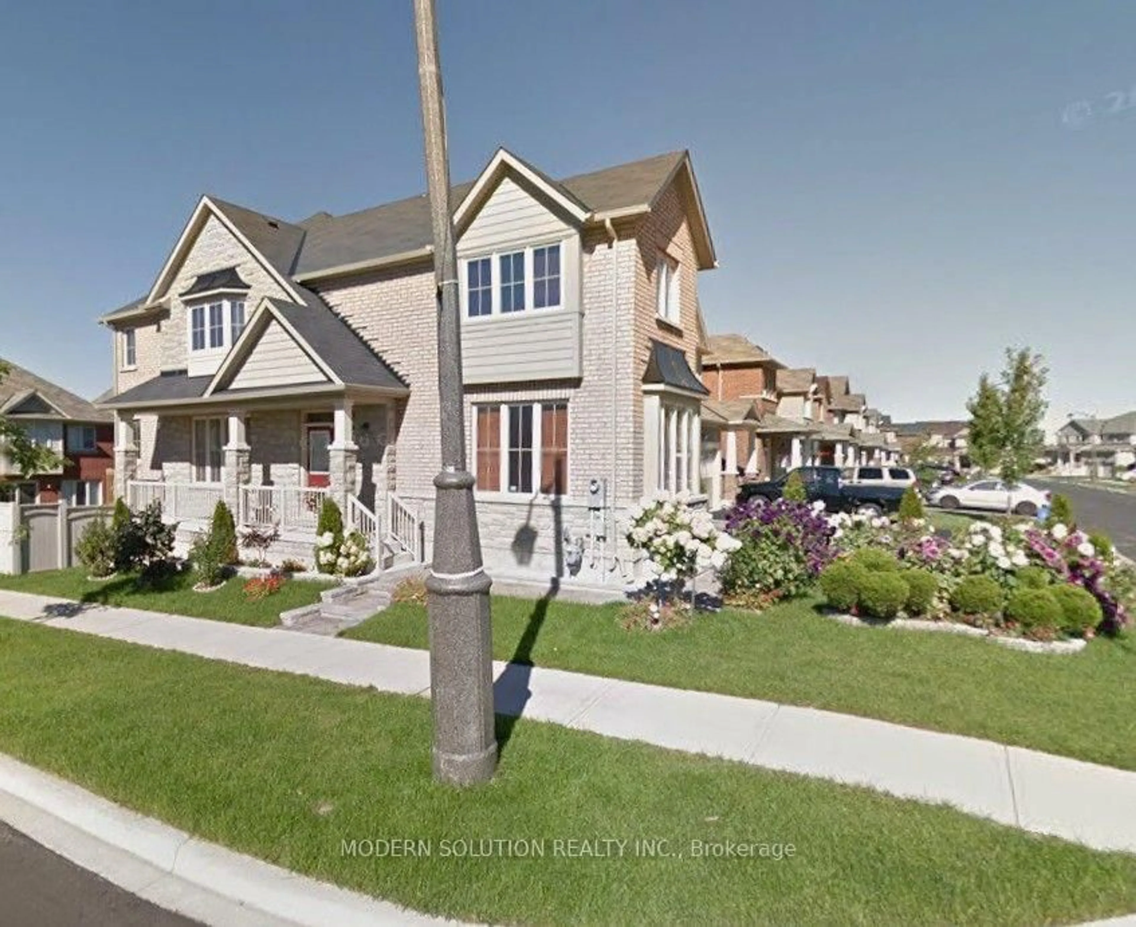 Unknown for 4 Overhold Cres, Richmond Hill Ontario L4E 0L4