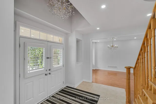 4 Overhold Cres, Richmond Hill 5