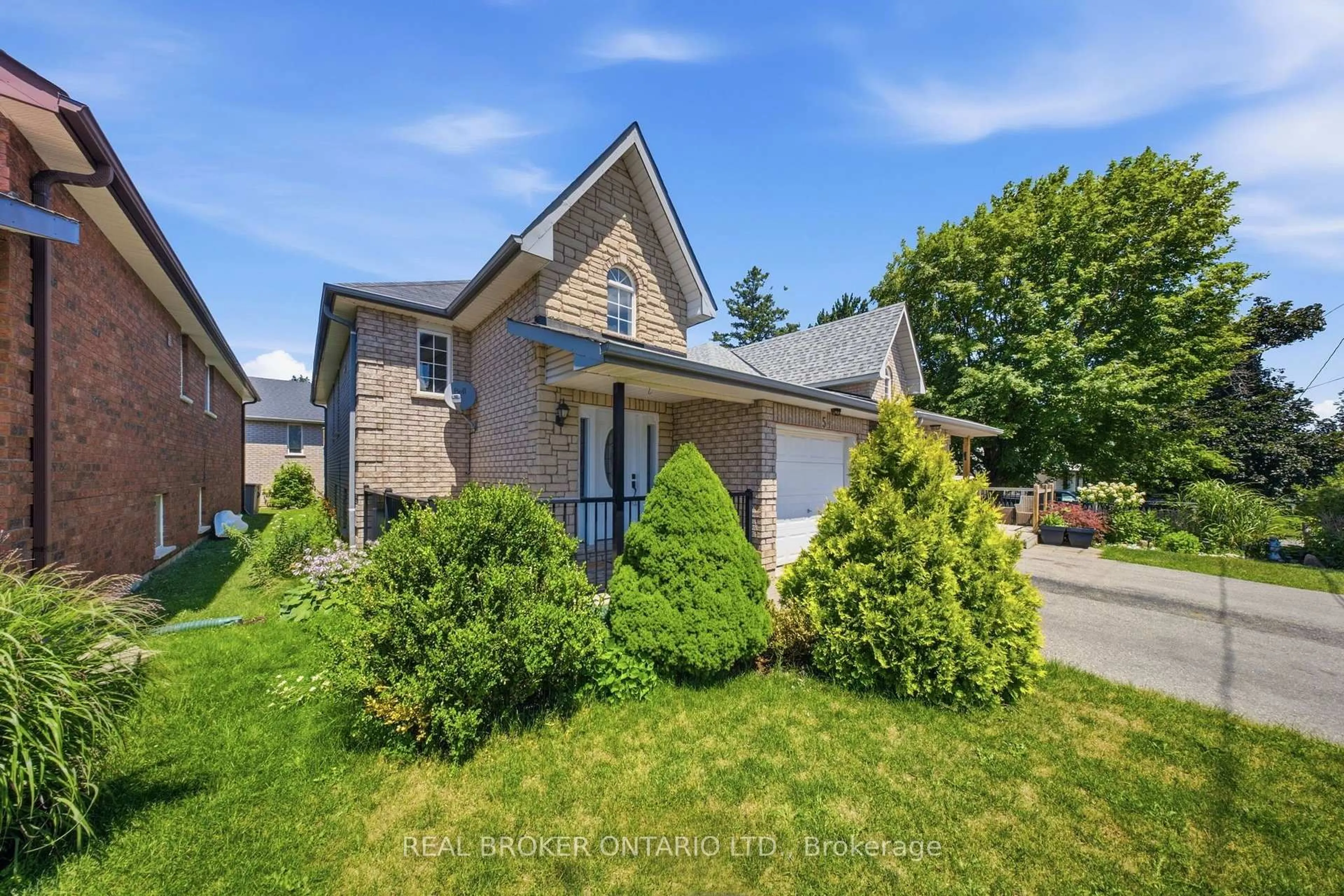 Home with brick exterior material, street for 5 John Harvey St, Uxbridge Ontario L9P 1C3