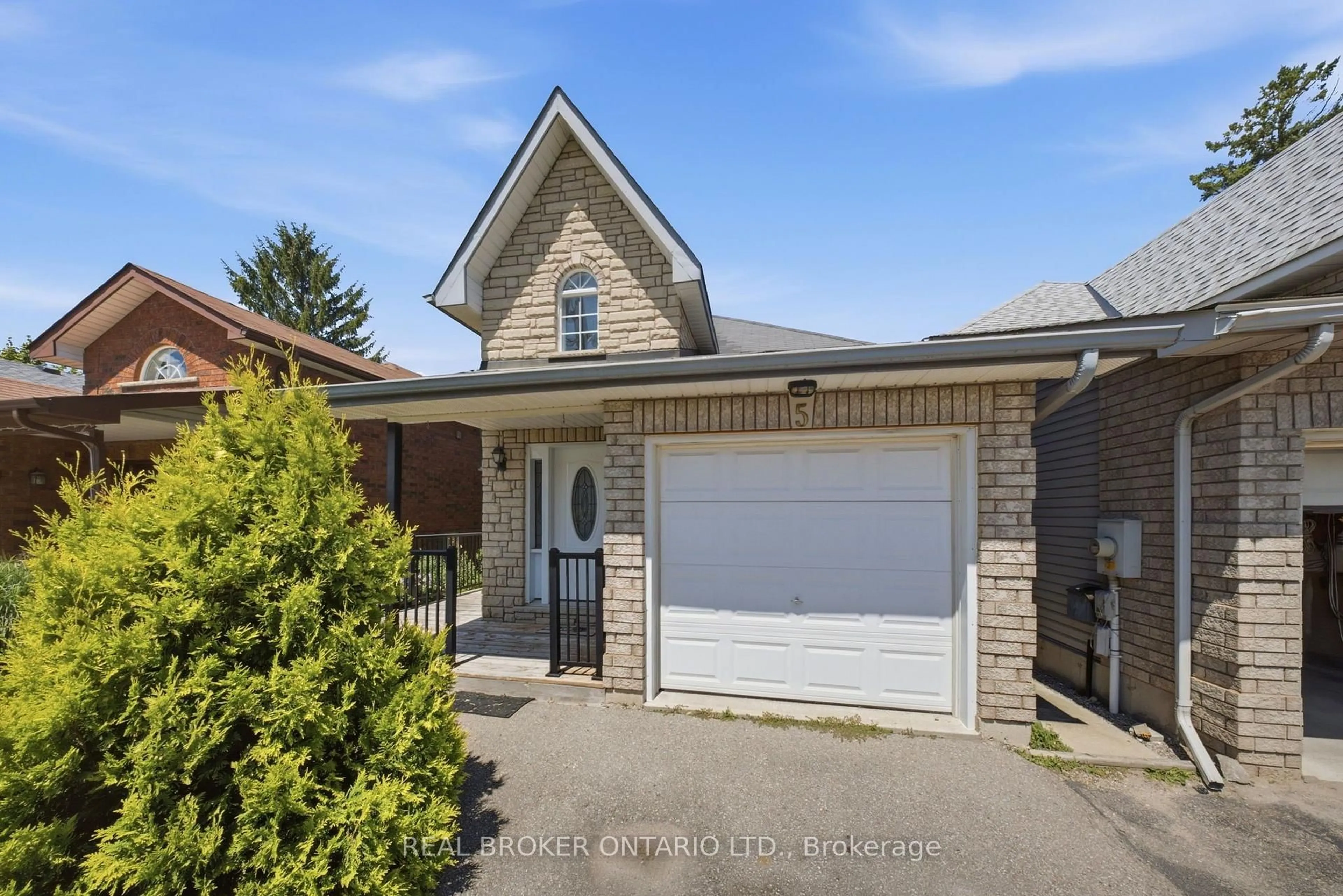 Unknown for 5 John Harvey St, Uxbridge Ontario L9P 1C3