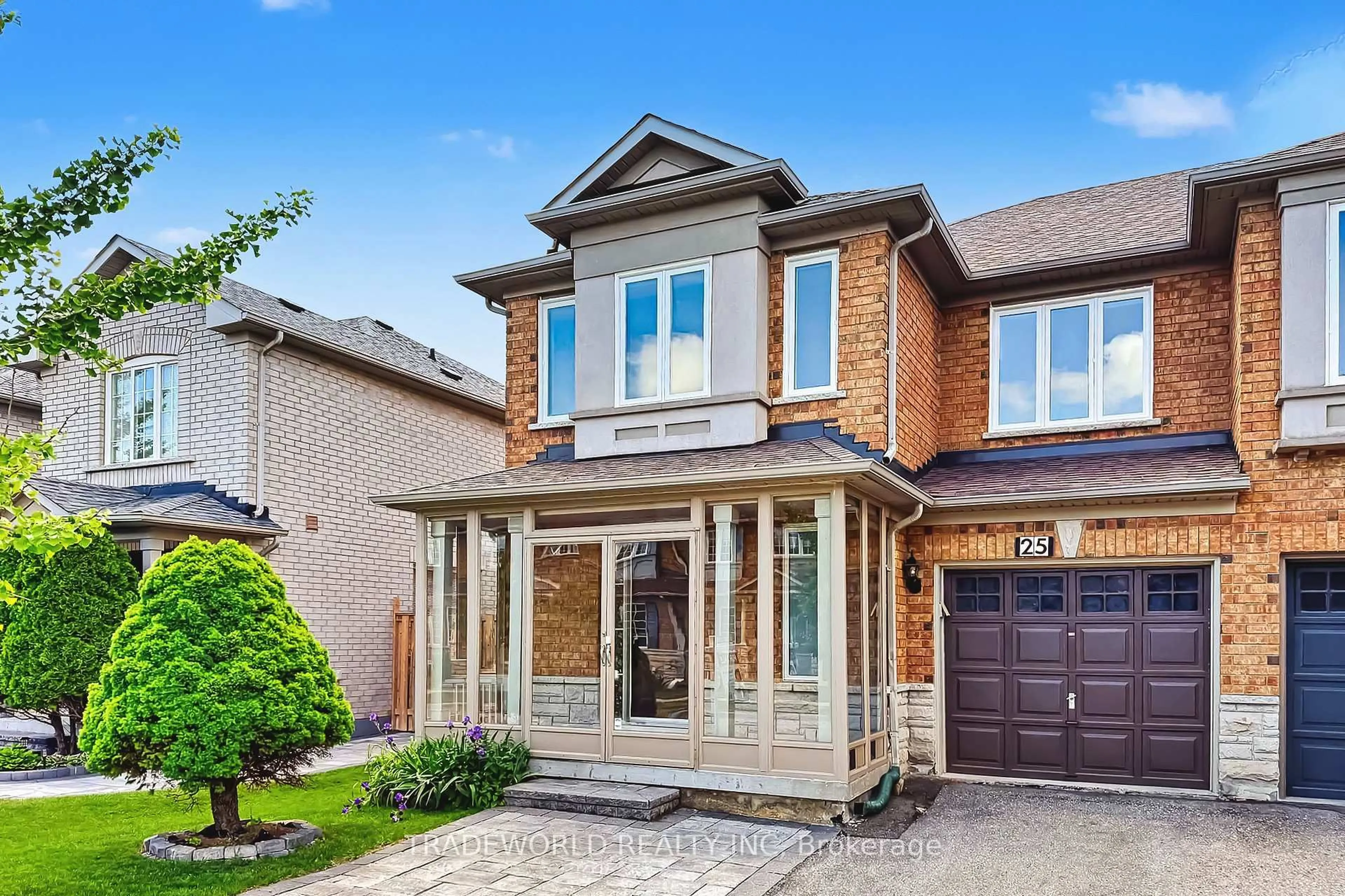 Home with brick exterior material, street for 25 Bassett Ave, Richmond Hill Ontario L4B 4J9