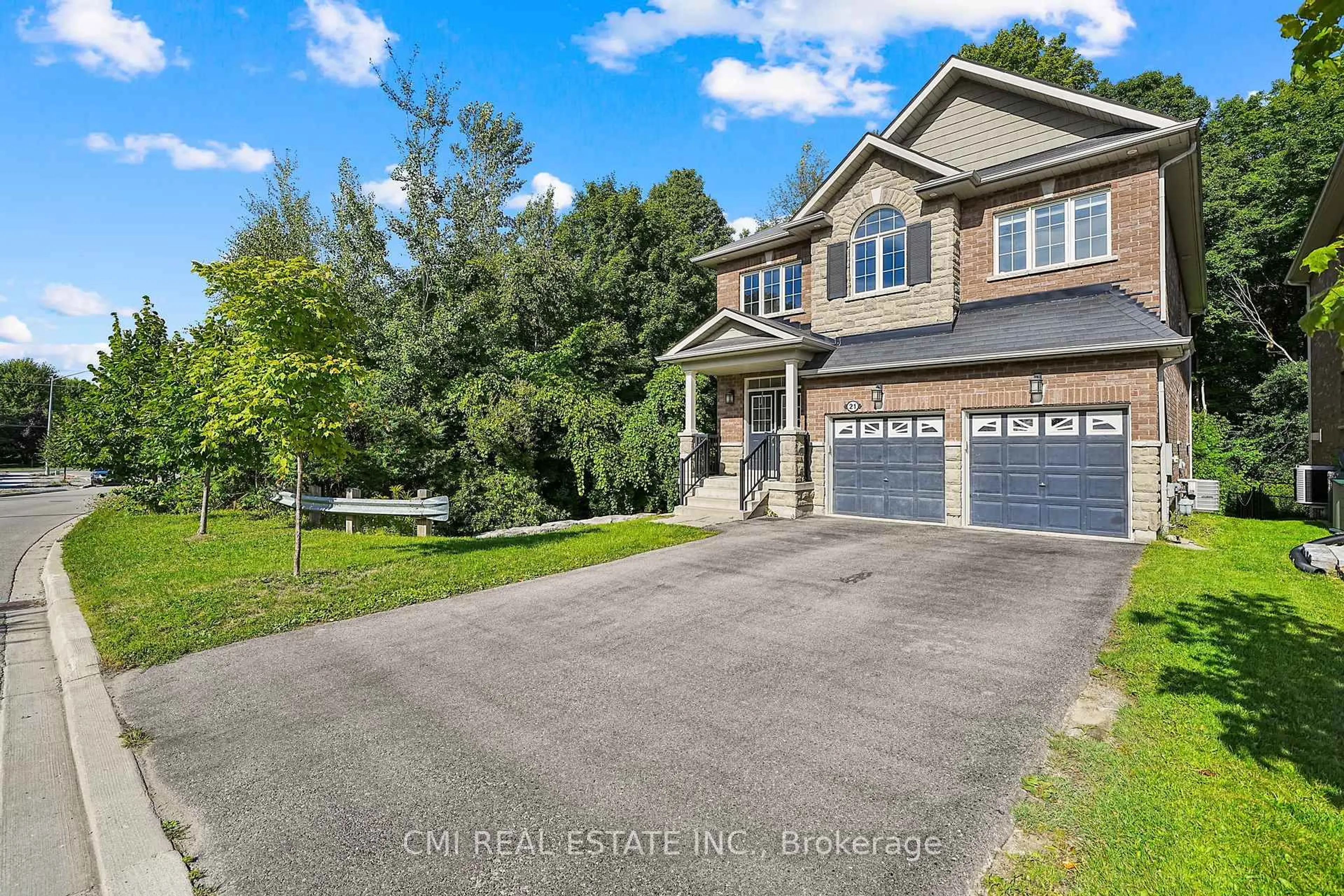 A pic from outside/outdoor area/front of a property/back of a property/a pic from drone, water/lake/river/ocean view for 21 Scotia Rd, Georgina Ontario L0E 1R0