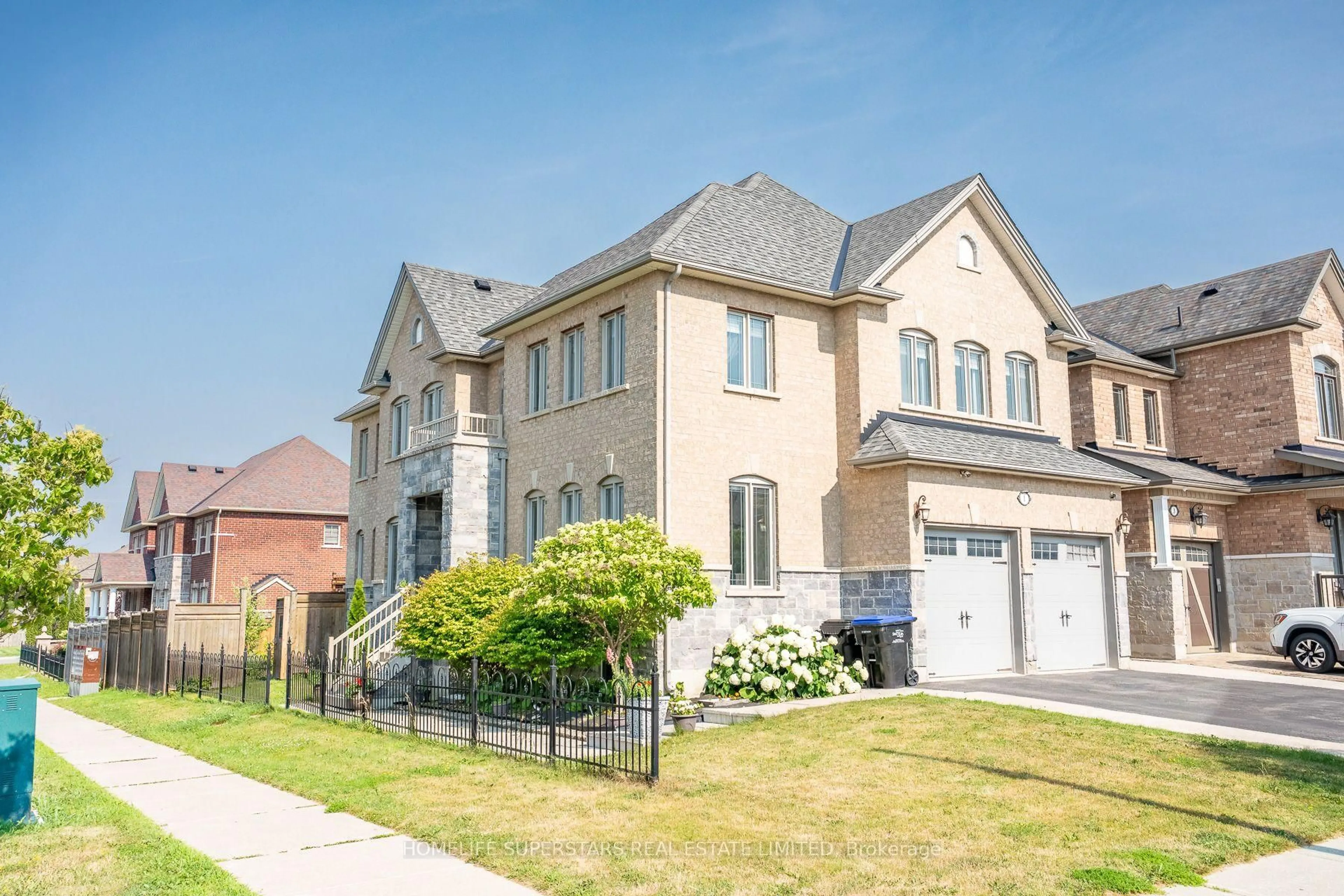 Home with brick exterior material, street for 1 Walker Blvd, New Tecumseth Ontario L9R 0N2