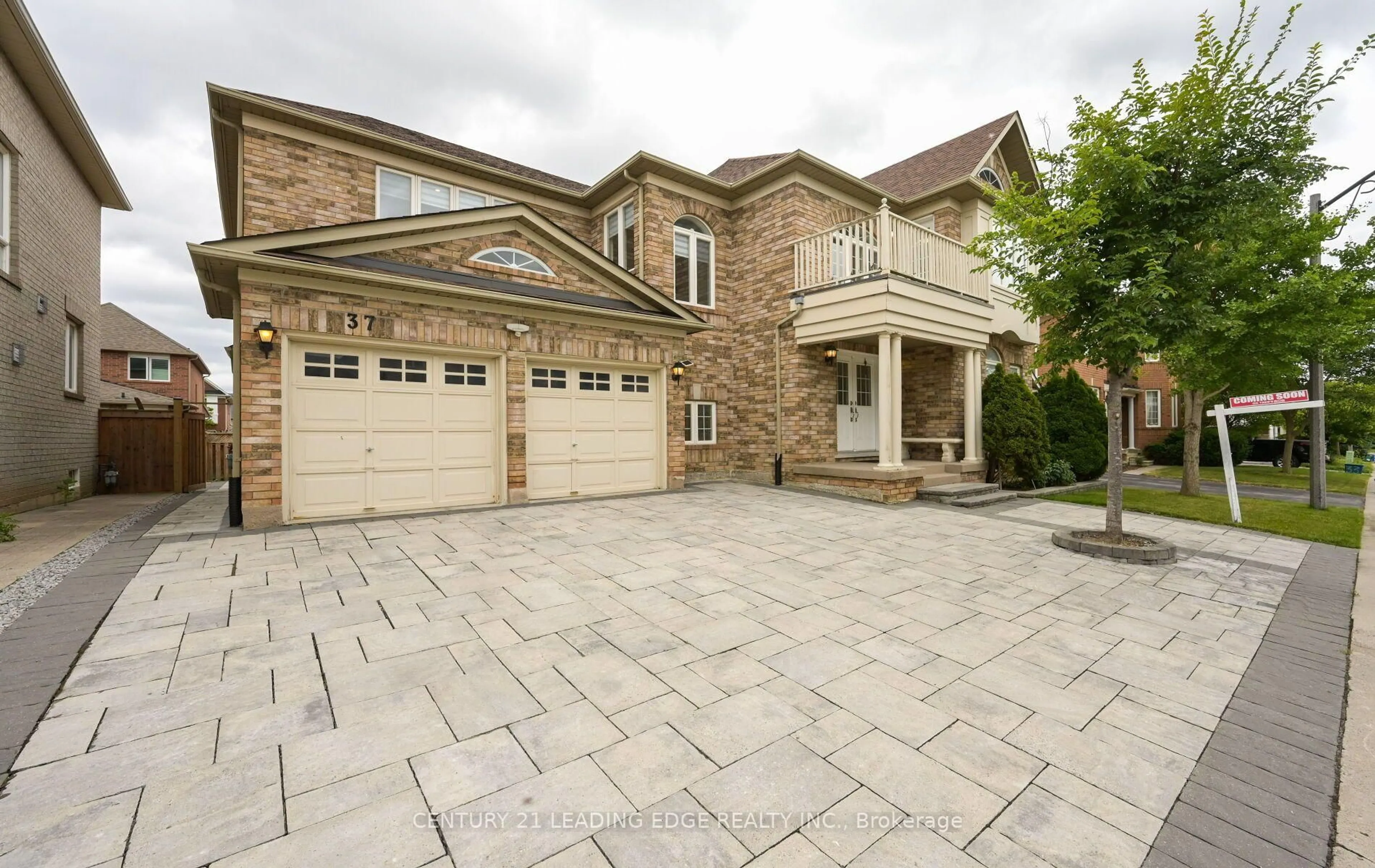 Home with brick exterior material, street for 37 Drawbridge Dr, Markham Ontario L6C 2B4