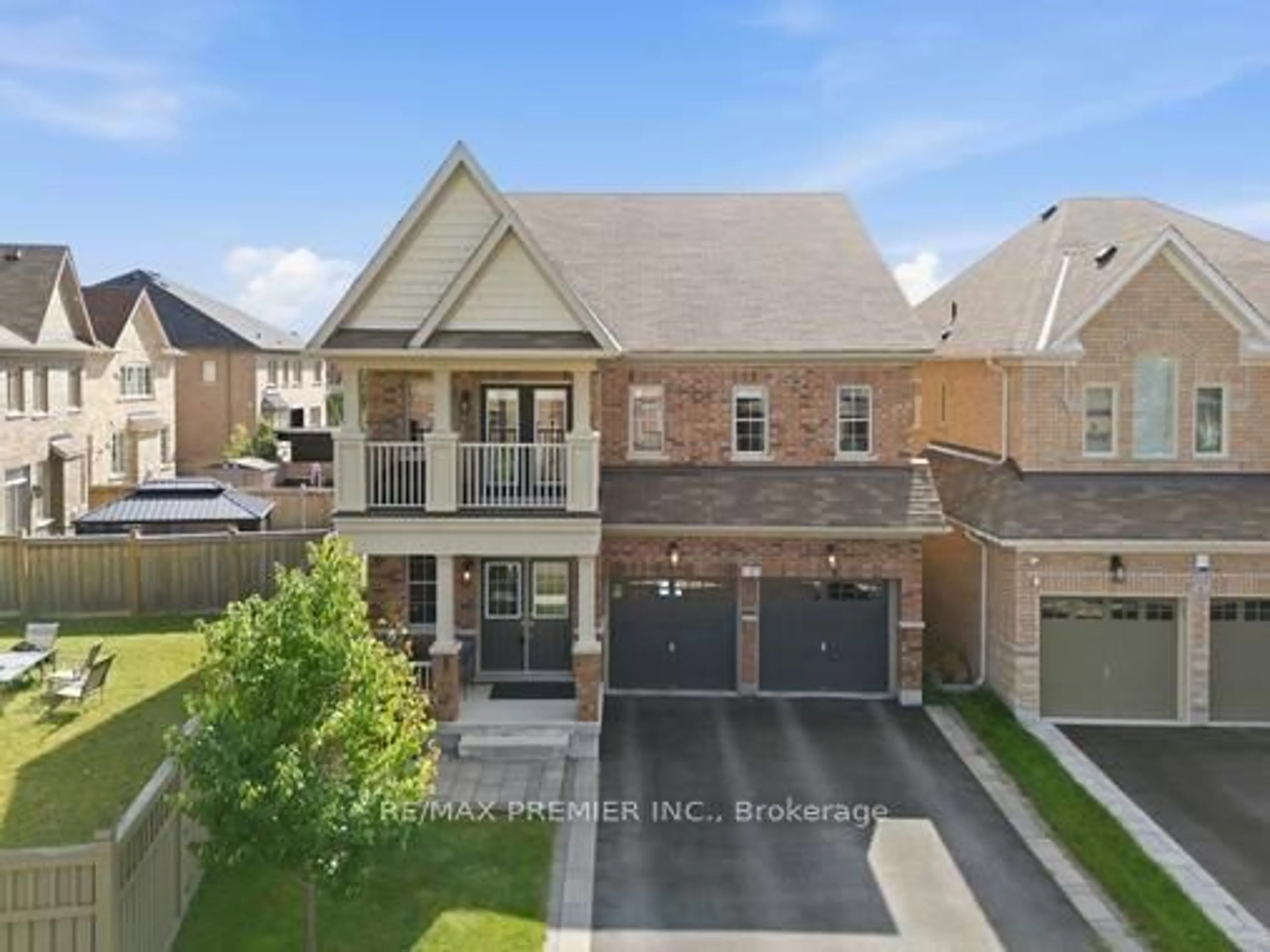 Home with brick exterior material, street for 2 Tremblant Cres, Vaughan Ontario L4H 4L2