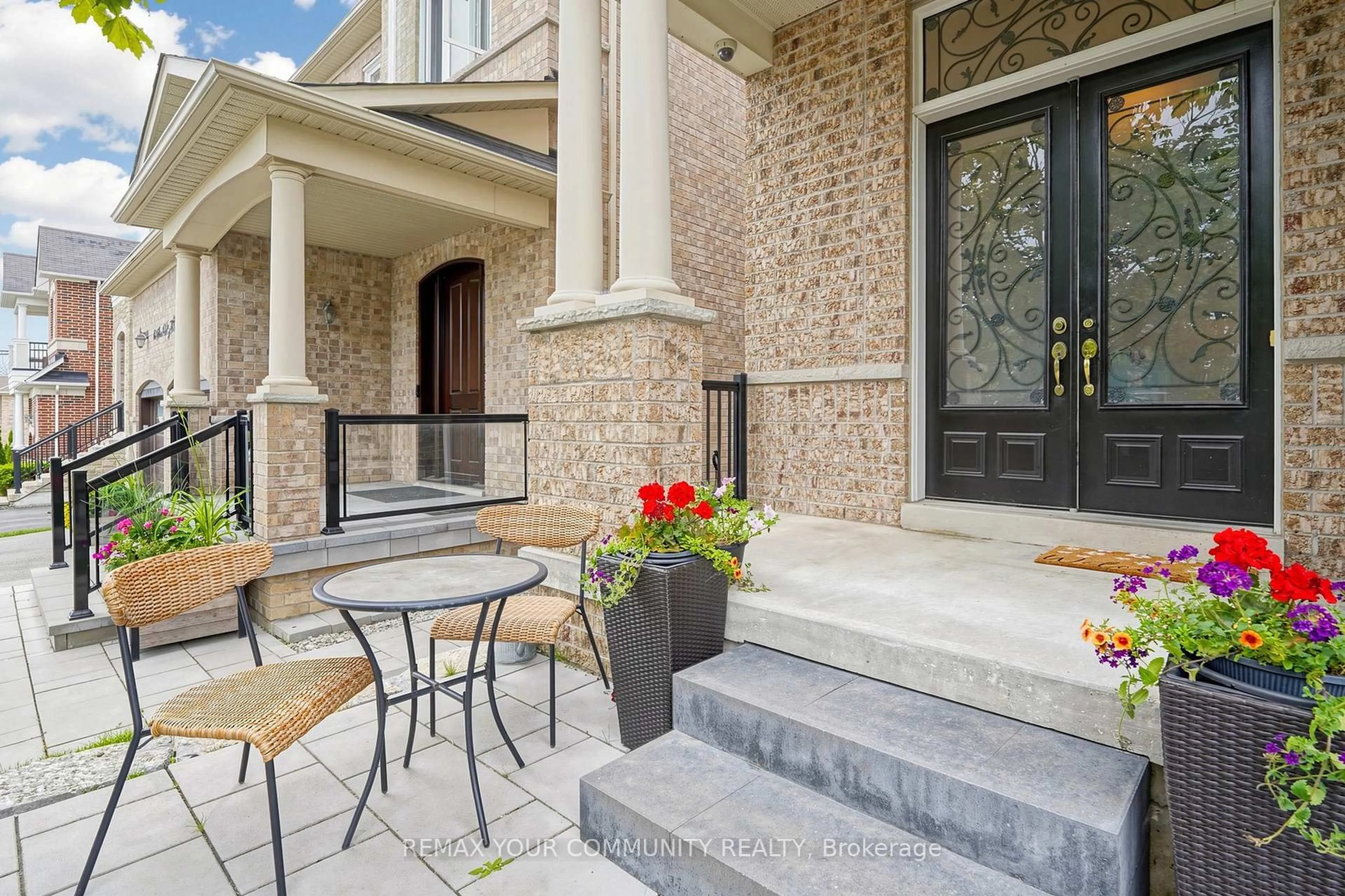 Patio, street for 67 SAND VALLEY St, Vaughan Ontario L6A 0R9