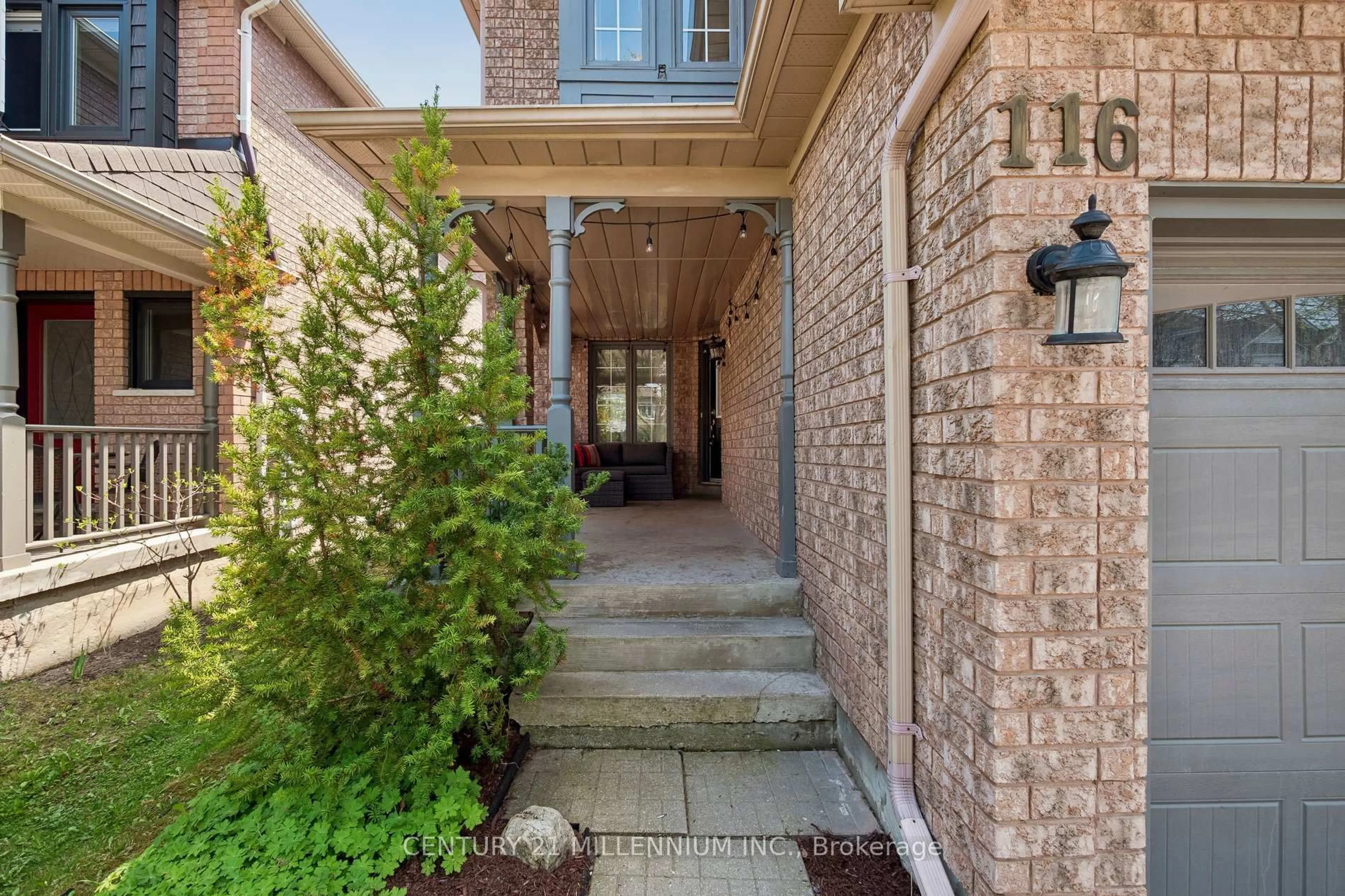 Unknown for 116 Woodroof Cres, Aurora Ontario L4G 7H3